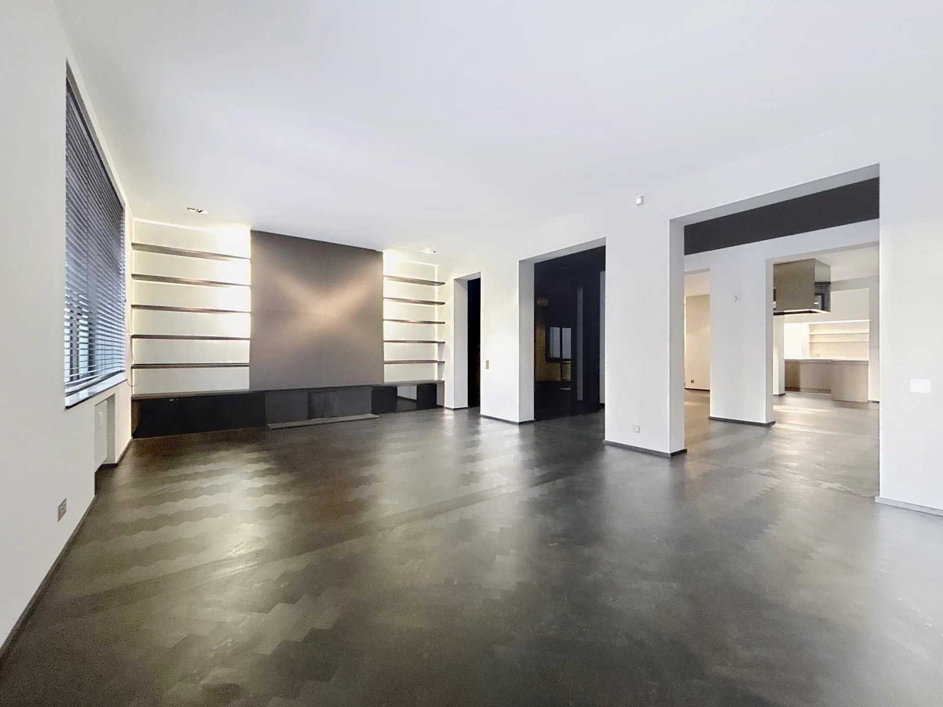 Ixelles  - Appartement 5 Pi&egrave;ces 2 Chambres