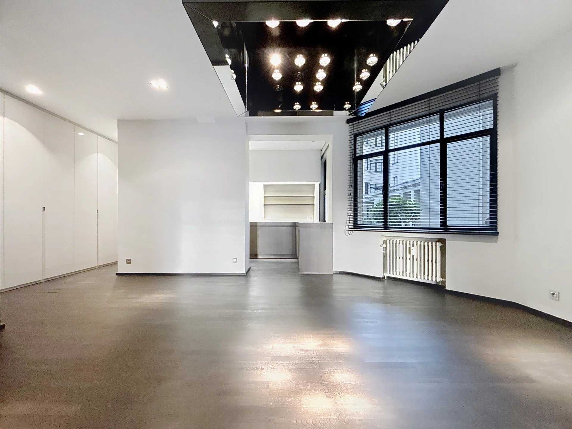 Ixelles  - Appartement 5 Pi&egrave;ces 2 Chambres