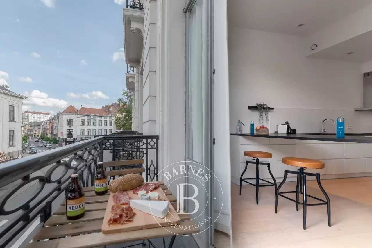 Ixelles  - Appartement 7 Pi&egrave;ces 2 Chambres