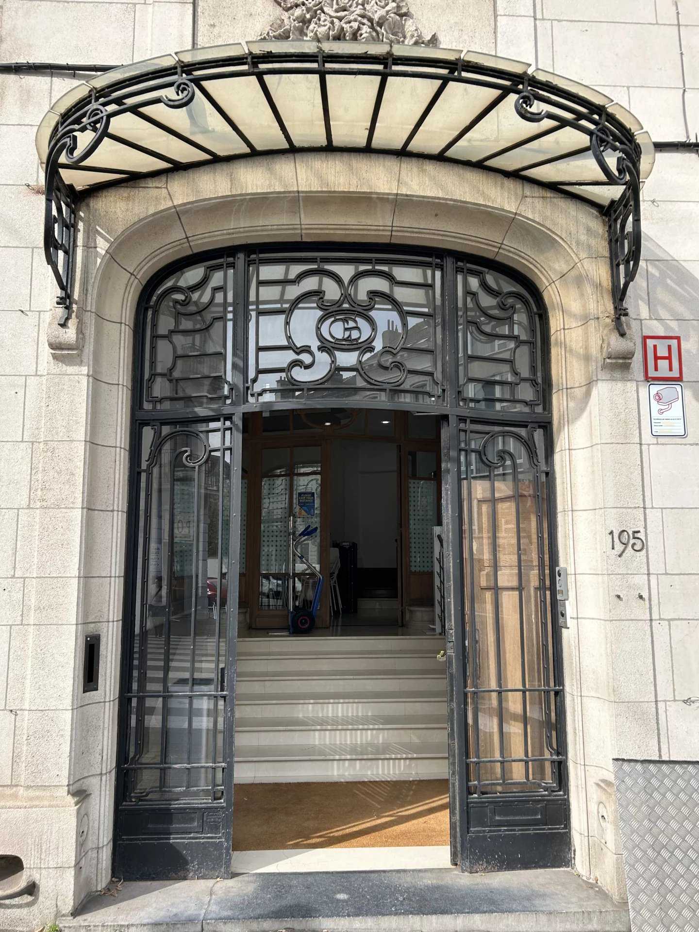 Ixelles  - Bureaux 20 Pi&egrave;ces