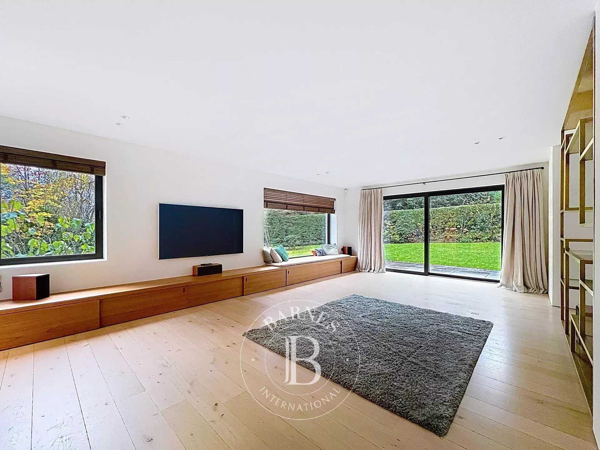 Uccle  - House 6 Bedrooms