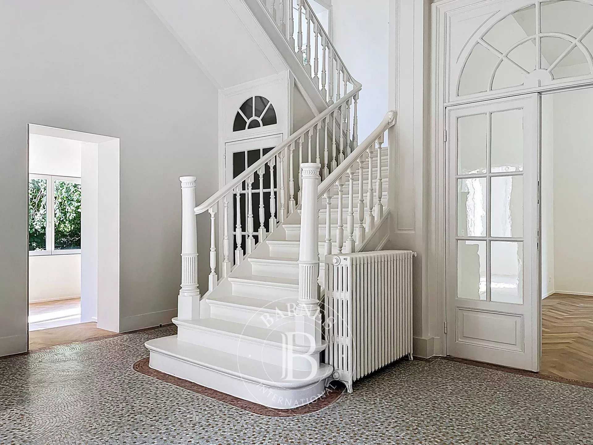 Uccle  - House 5 Bedrooms