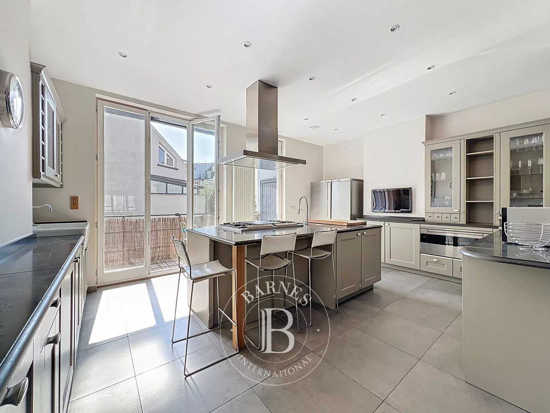Saint-Gilles  - Apartment 3 Bedrooms