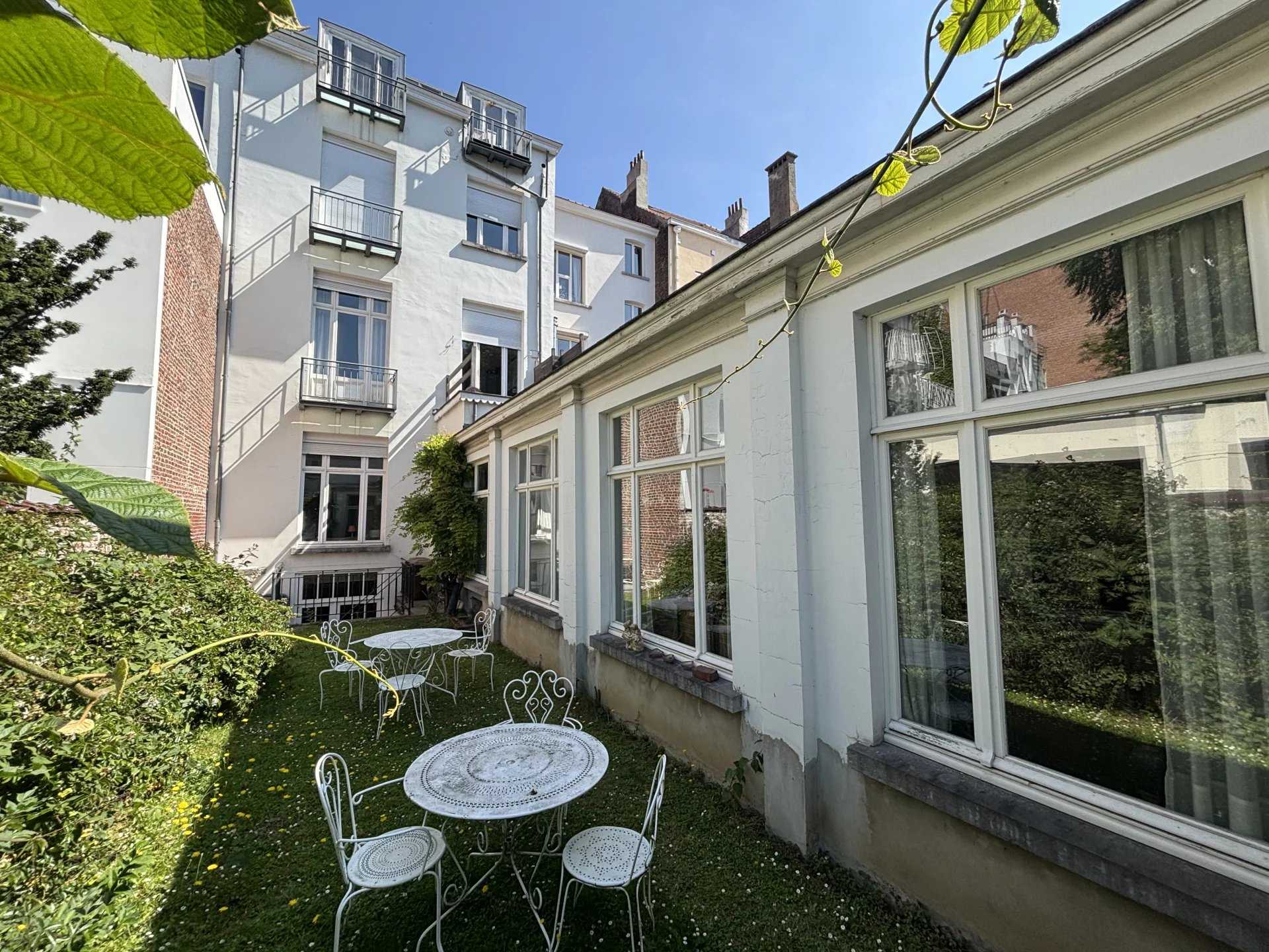 Saint-Gilles  - Maison 20 Pi&egrave;ces 5 Chambres
