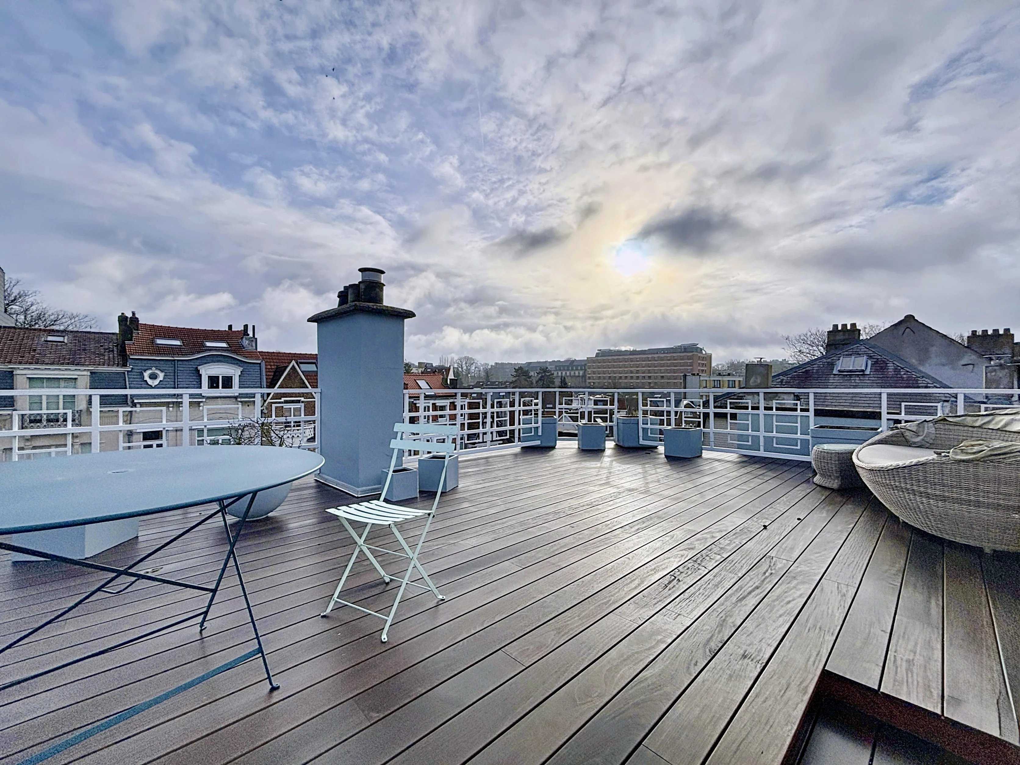 Uccle  - Appartement 10 Pi&egrave;ces 3 Chambres