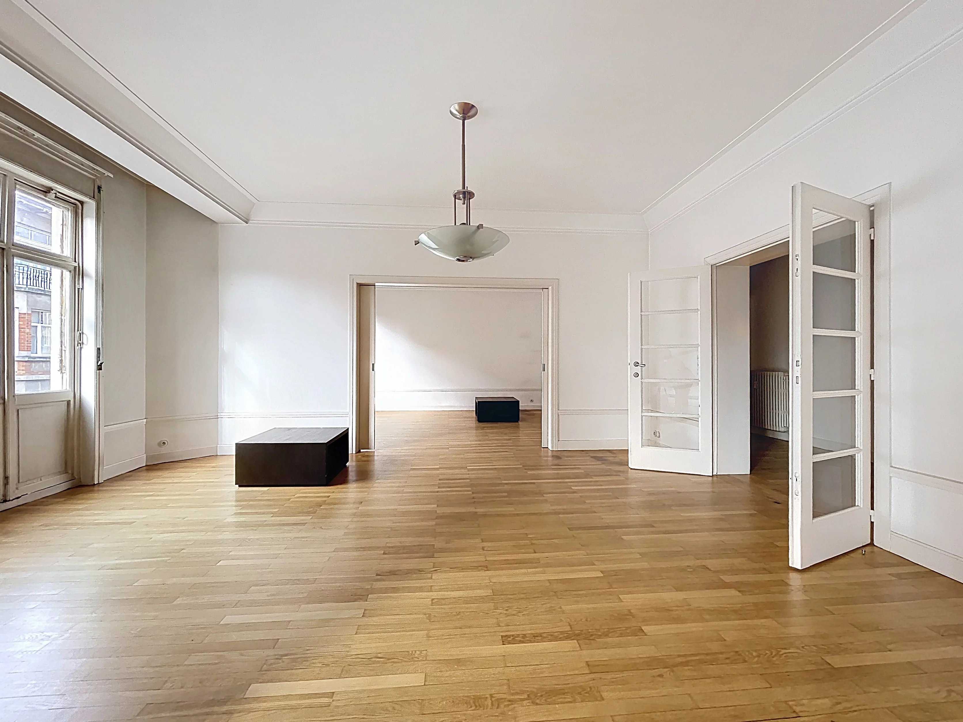 Ixelles  - Appartement 8 Pi&egrave;ces 3 Chambres