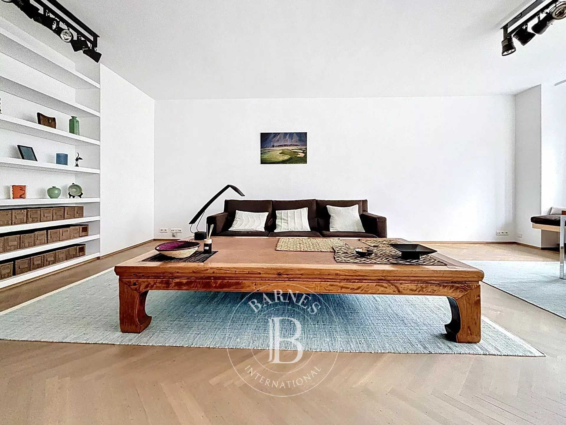 Saint-Gilles  - Appartement 7 Pi&egrave;ces 2 Chambres