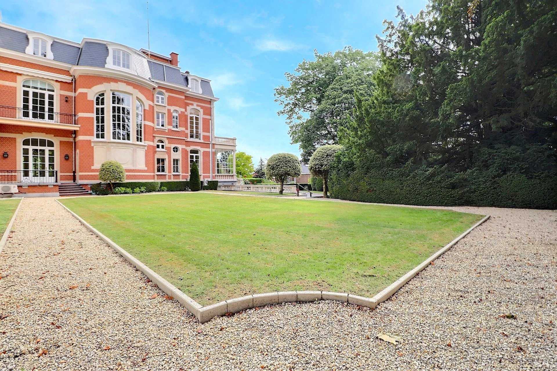 Woluwe-Saint-Pierre  - Bureaux 25 Pi&egrave;ces 6 Chambres