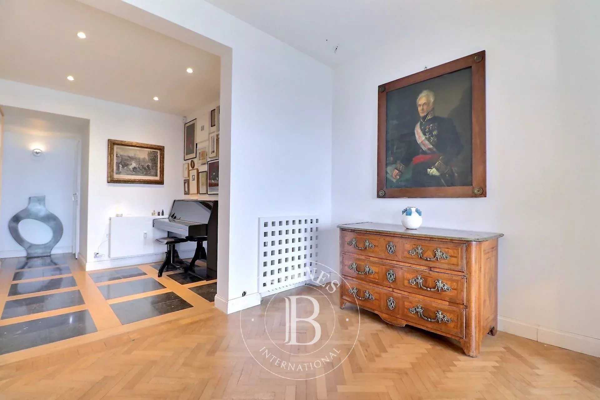 Ixelles  - Apartment 3 Bedrooms