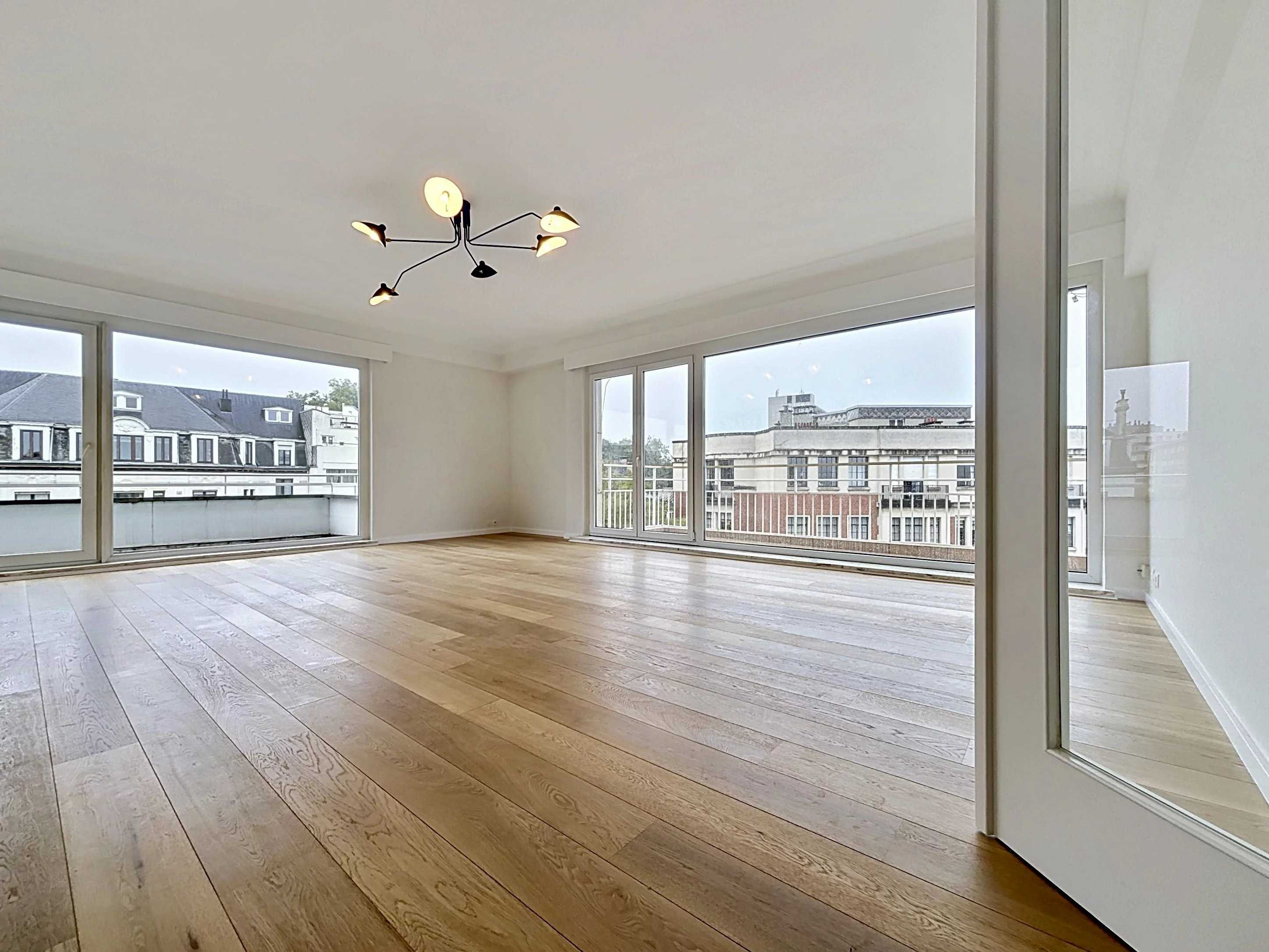 Ixelles  - Appartement 8 Pi&egrave;ces 3 Chambres