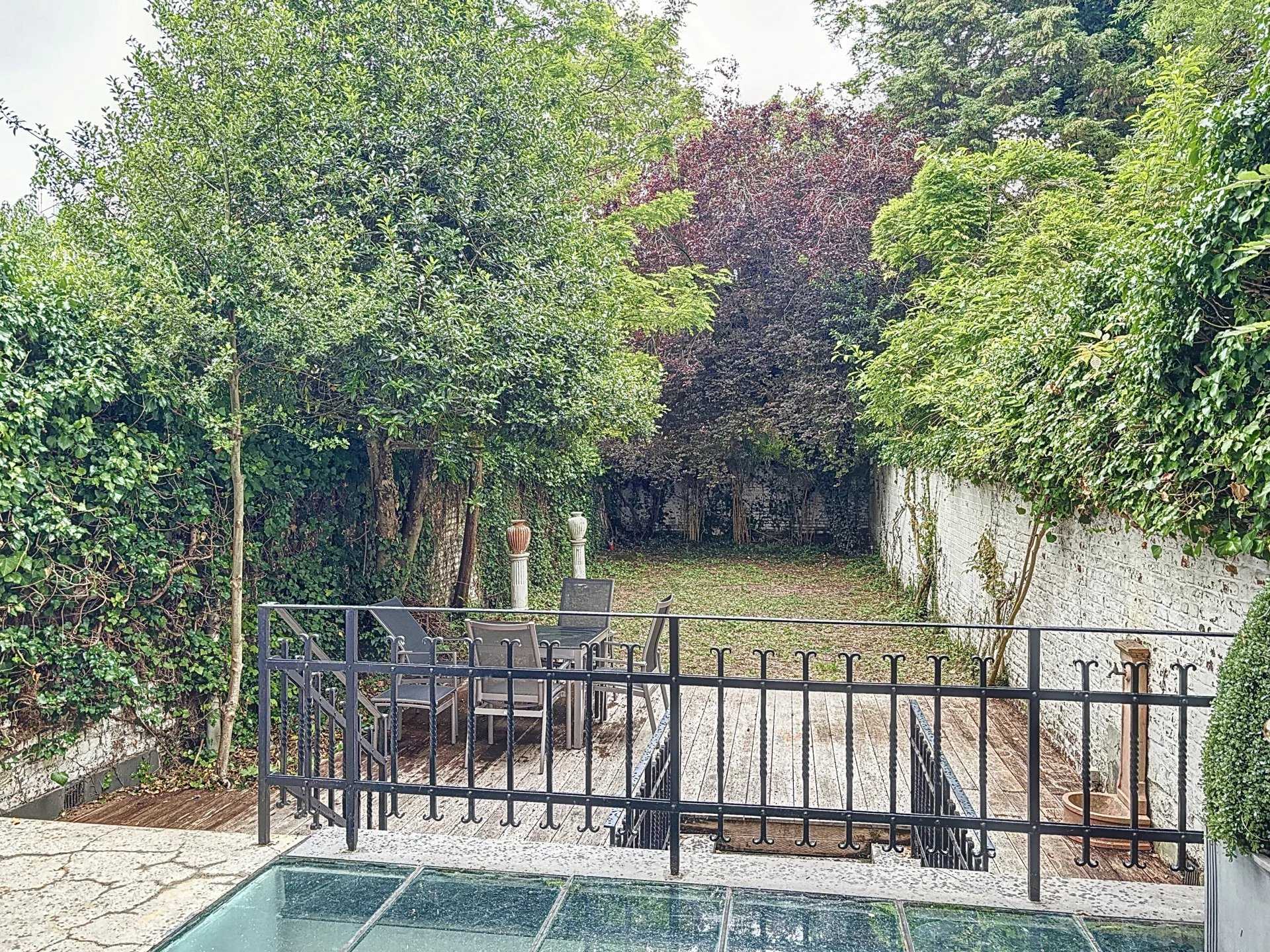 Ixelles  - Maison 18 Pi&egrave;ces 4 Chambres