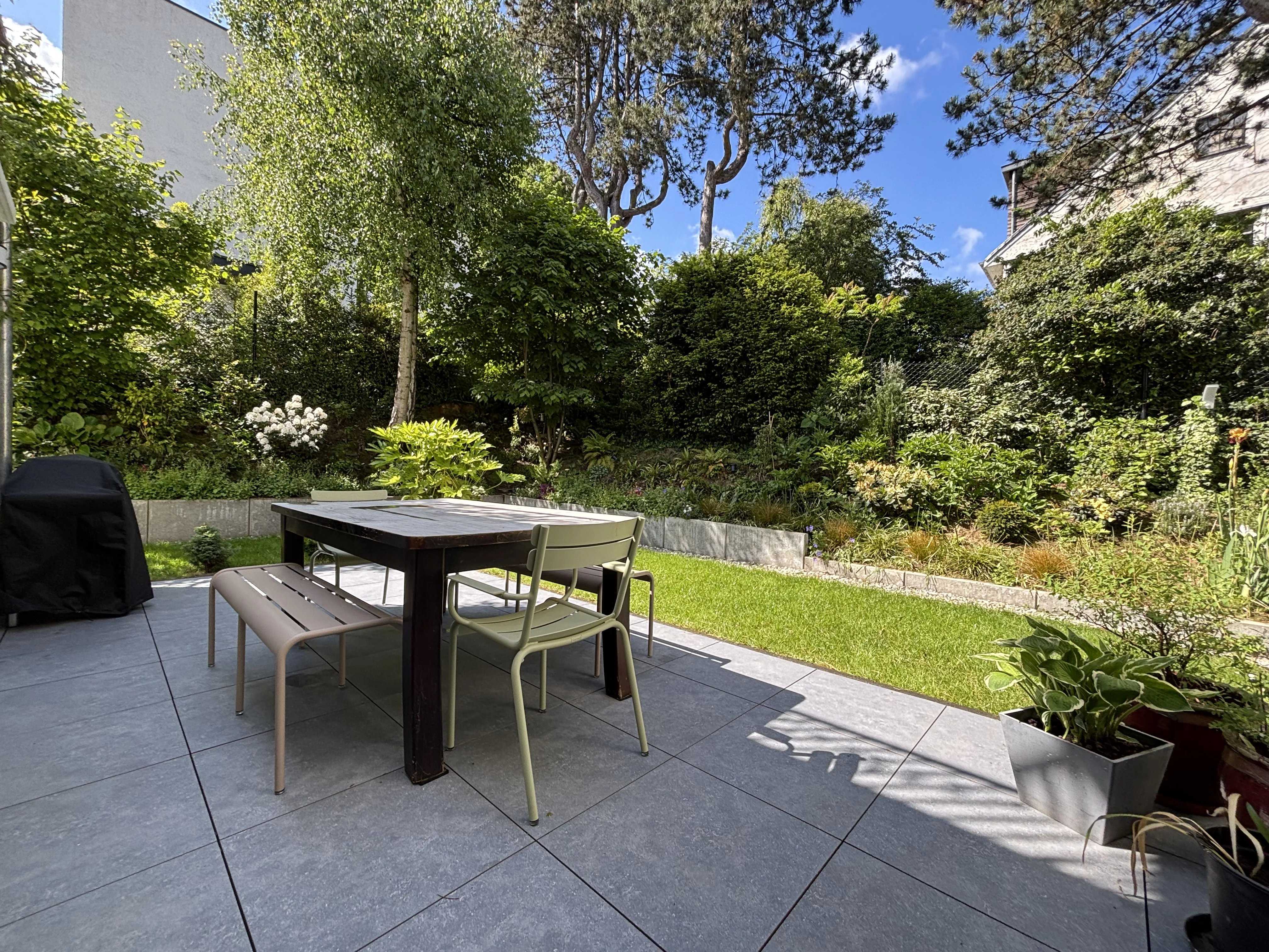 Uccle  - Maison 10 Pi&egrave;ces 3 Chambres