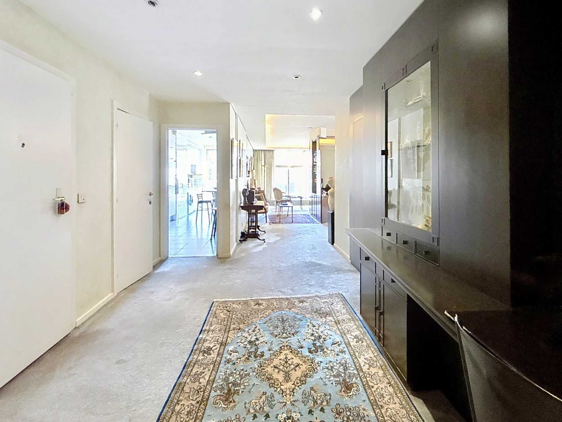 Ixelles  - Appartement 7 Pi&egrave;ces 3 Chambres