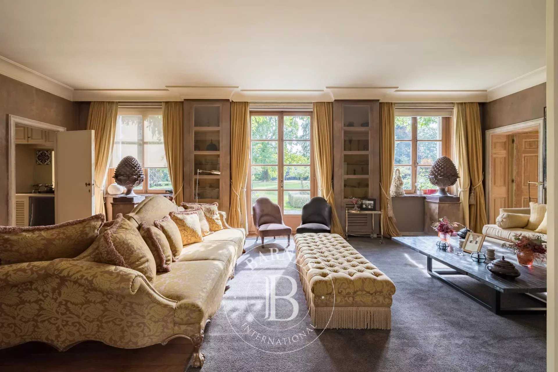 Tervuren  - Property 8 Bedrooms