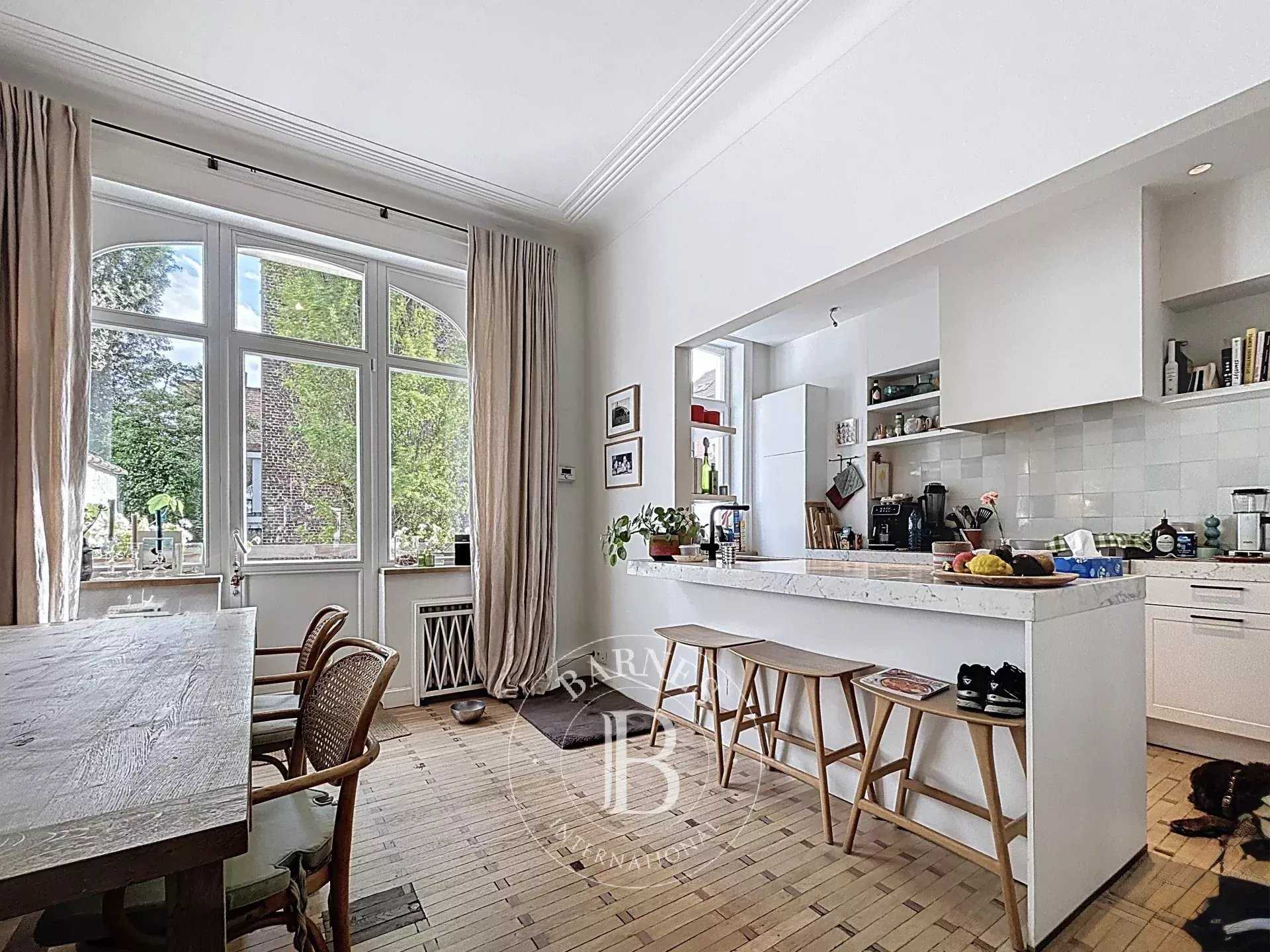 Etterbeek  - Maison 14 Pi&egrave;ces 6 Chambres