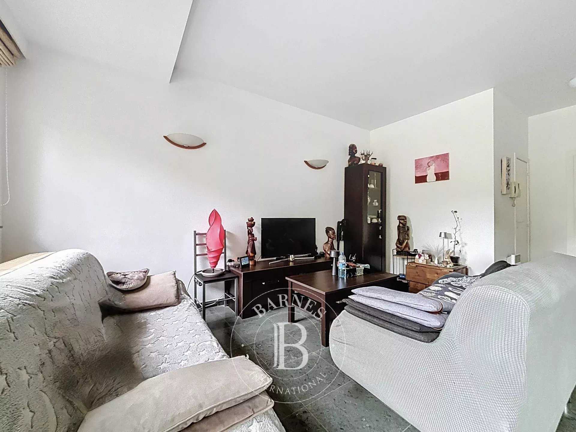 Woluwe-Saint-Pierre  - Apartment 1 Bedroom