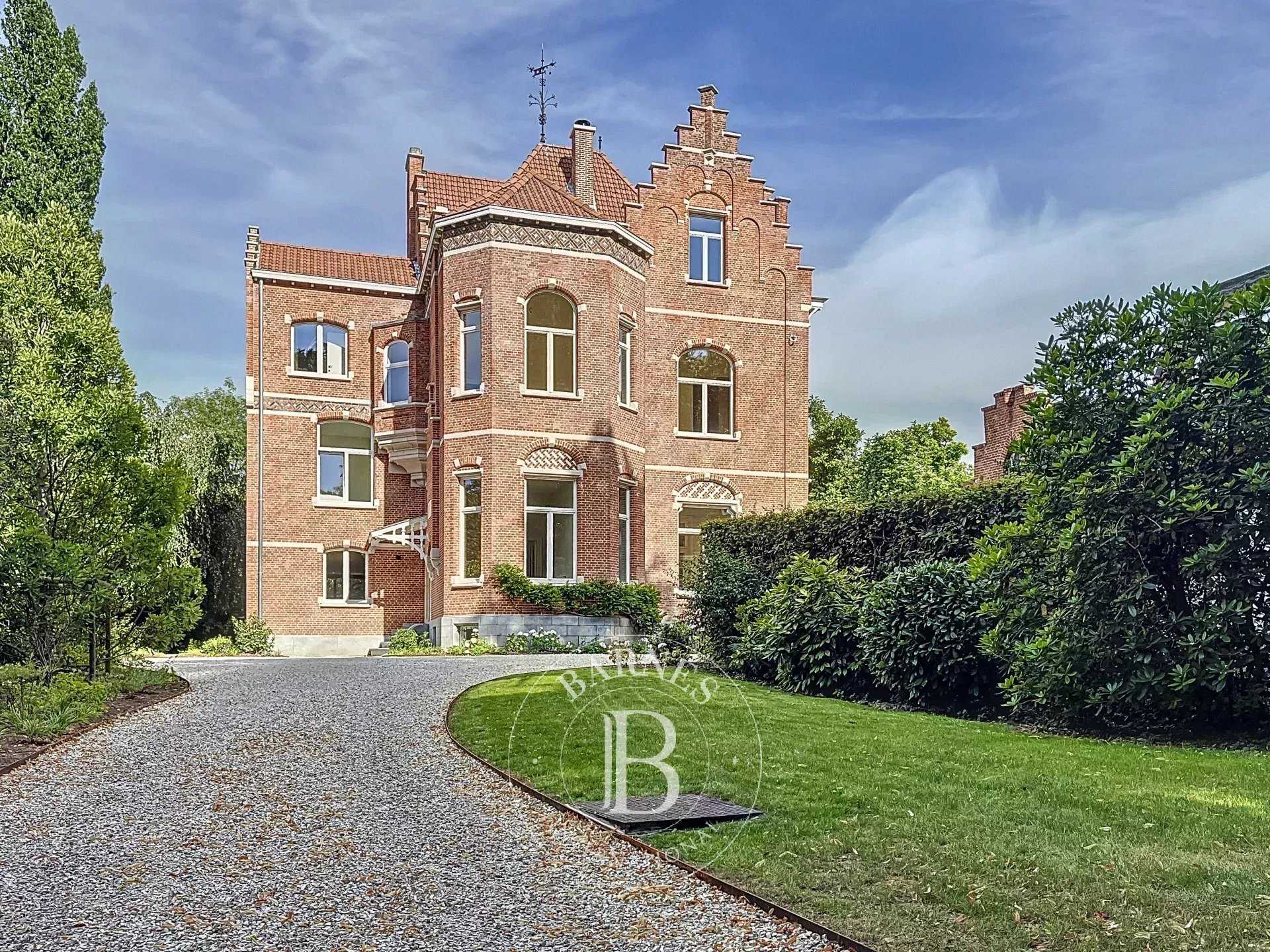 Uccle  - House 5 Bedrooms