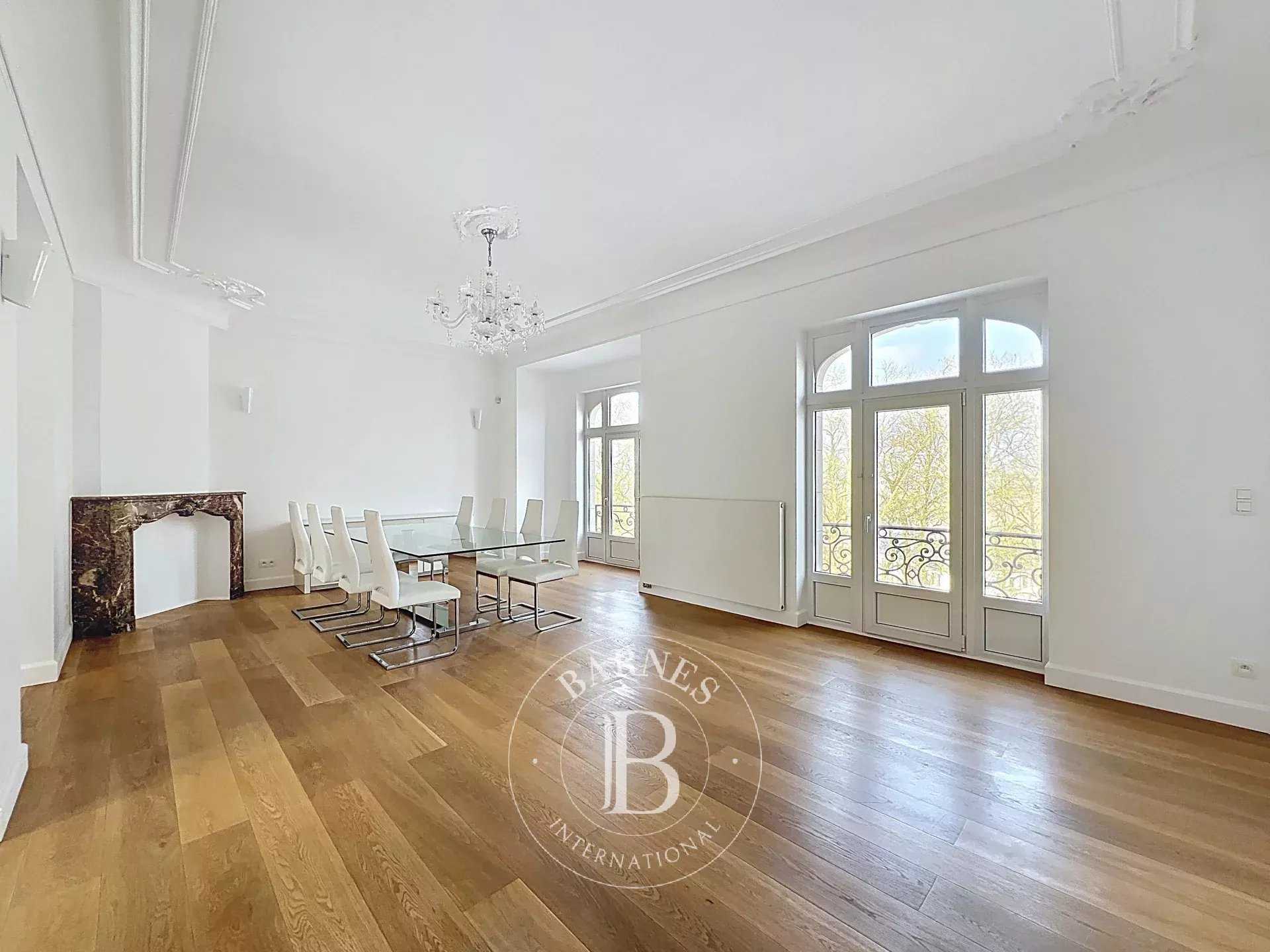 Ixelles  - Piso 15 Cuartos 3 Habitaciones