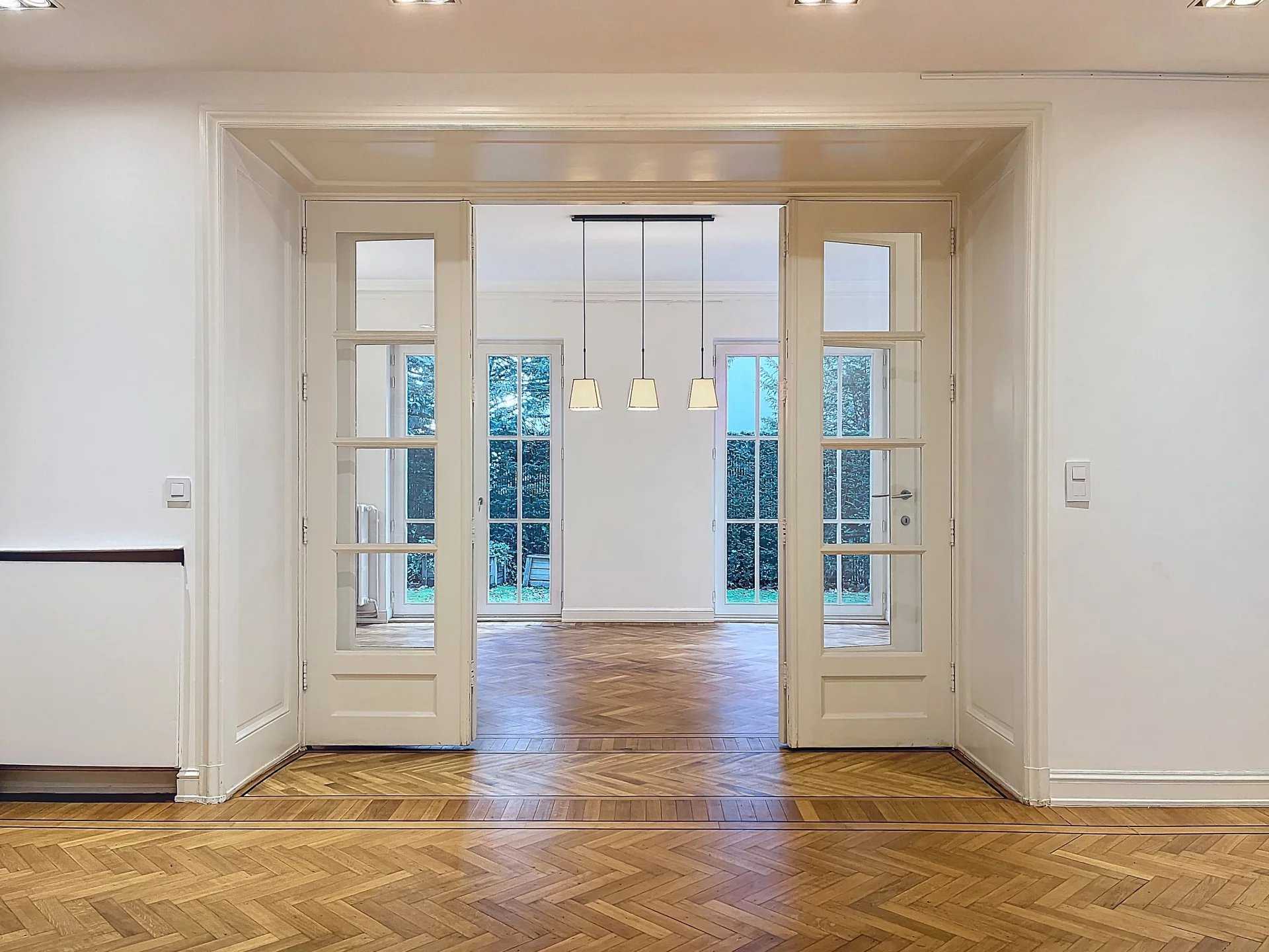 Uccle  - Villa 20 Pi&egrave;ces 7 Chambres