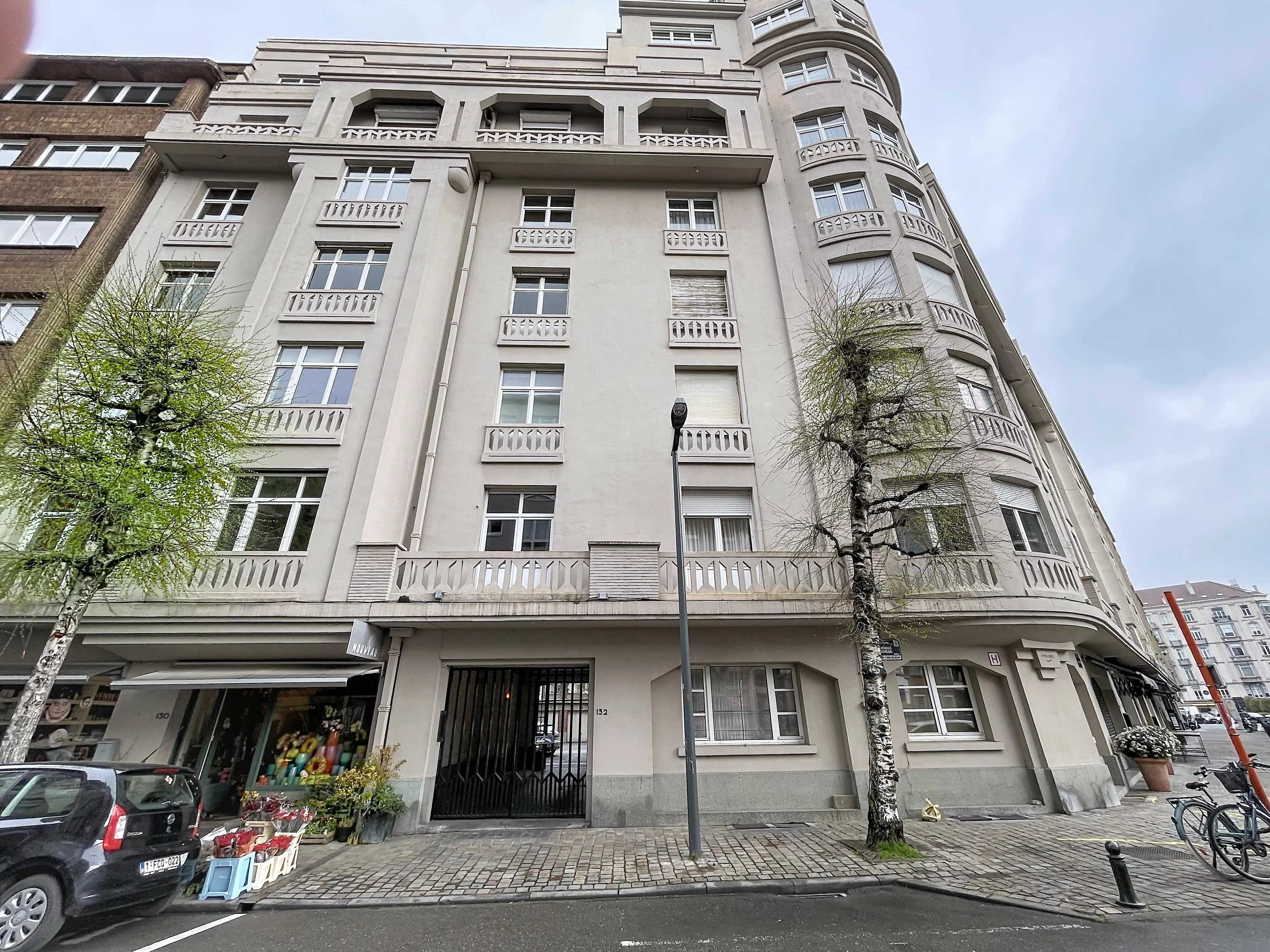 Ixelles  - Appartement 8 Pi&egrave;ces 3 Chambres