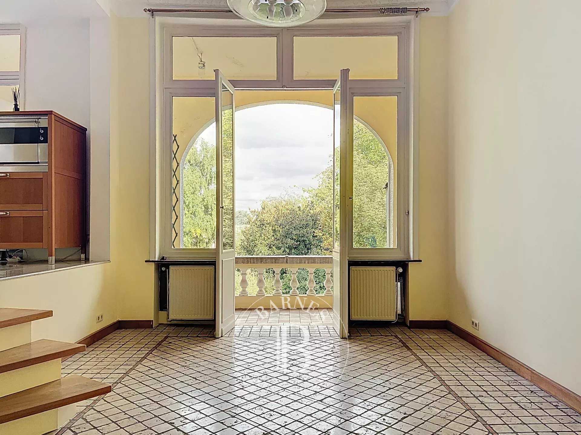 Forest  - Appartement 11 Pi&egrave;ces 3 Chambres