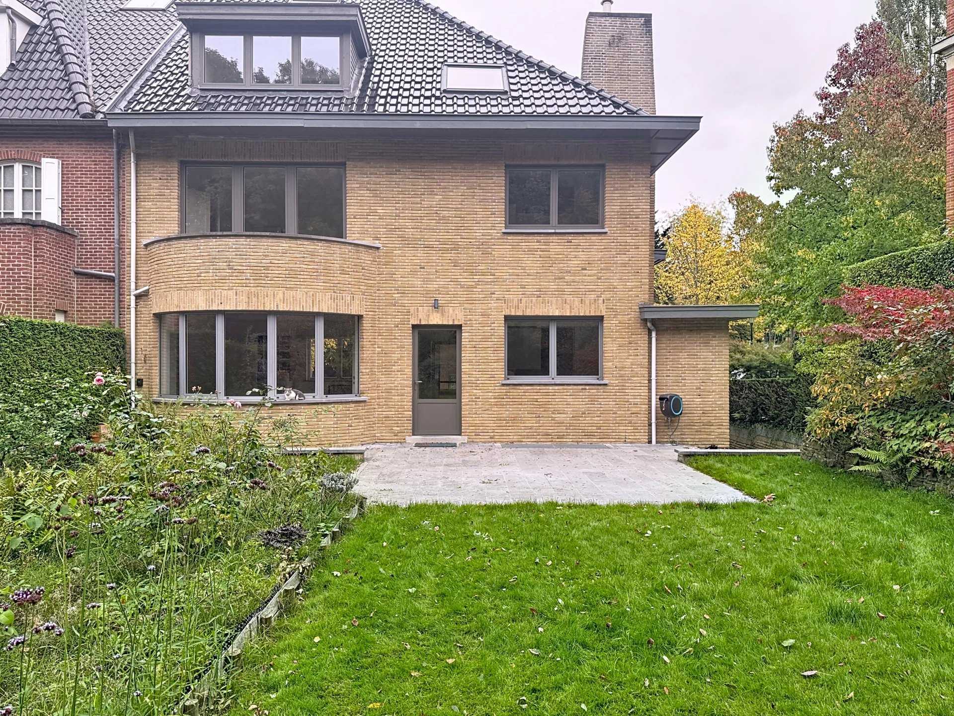 Uccle  - House 5 Bedrooms