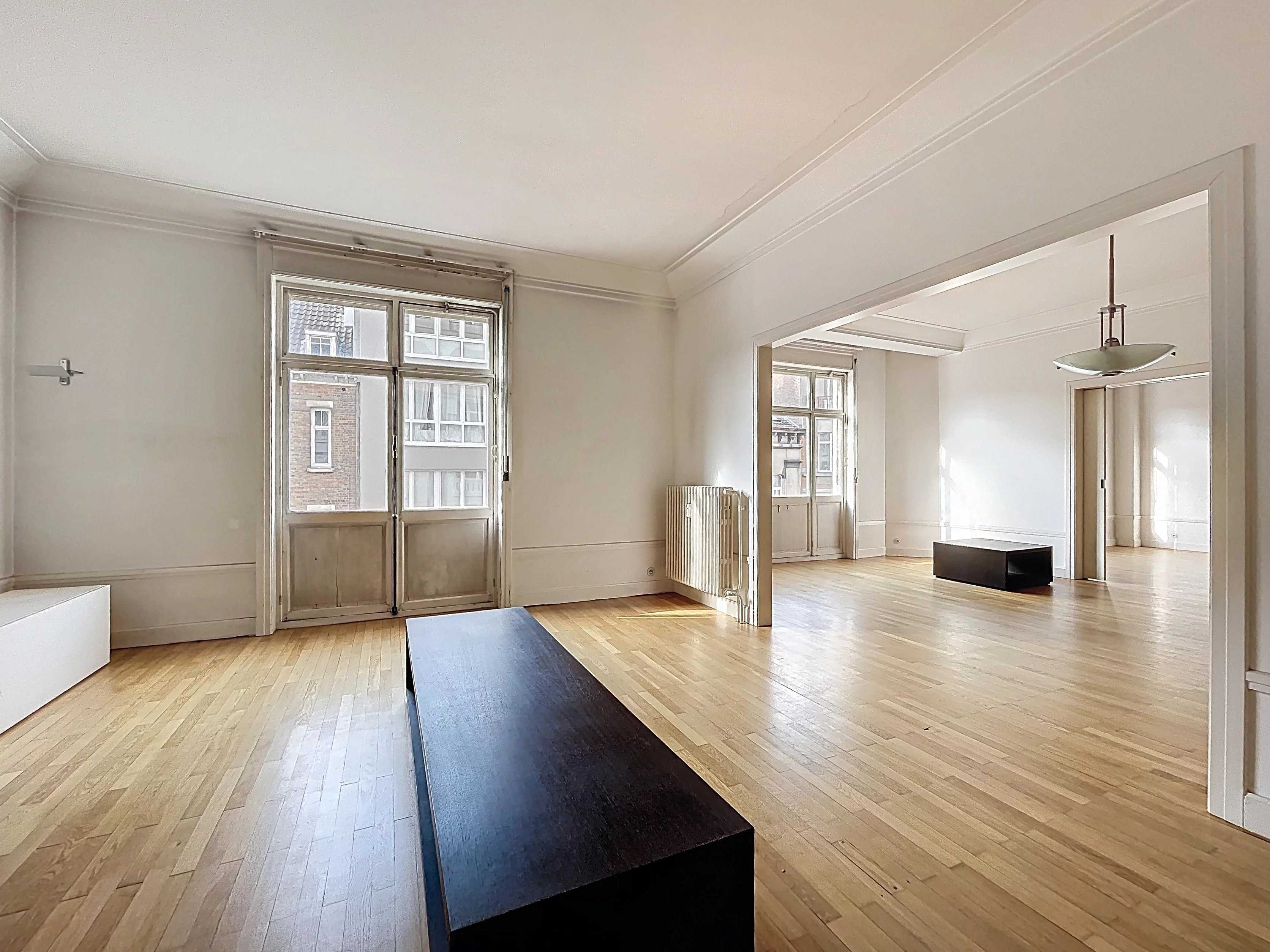 Ixelles  - Appartement 8 Pi&egrave;ces 3 Chambres