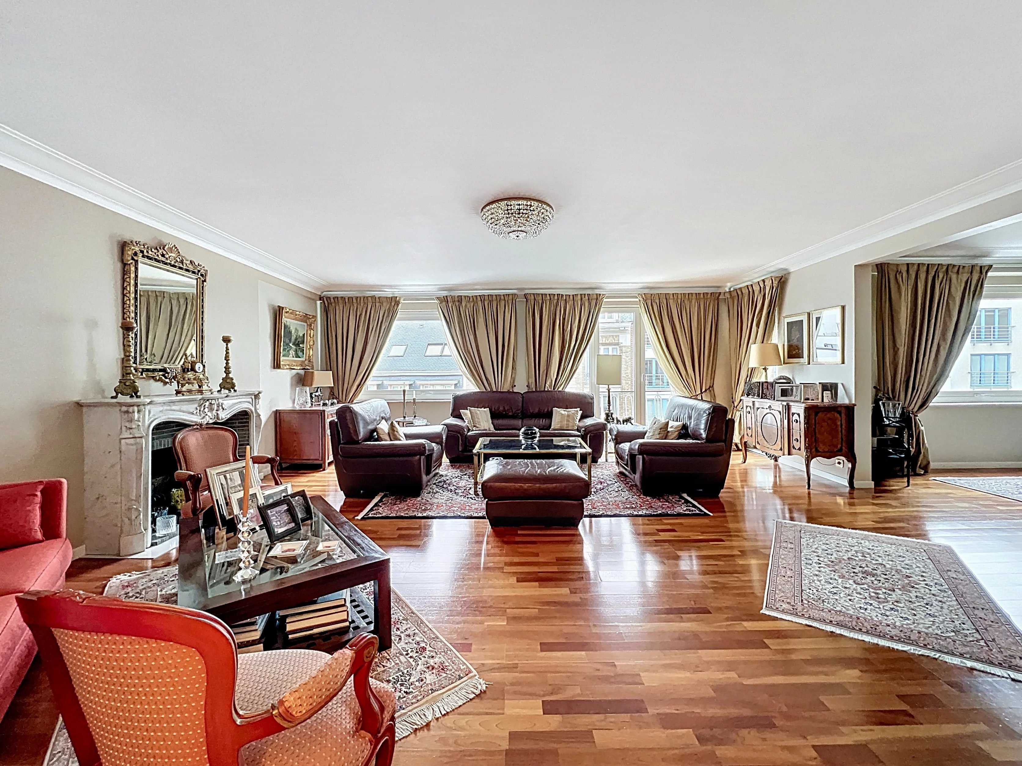 Ixelles  - Apartment 4 Bedrooms