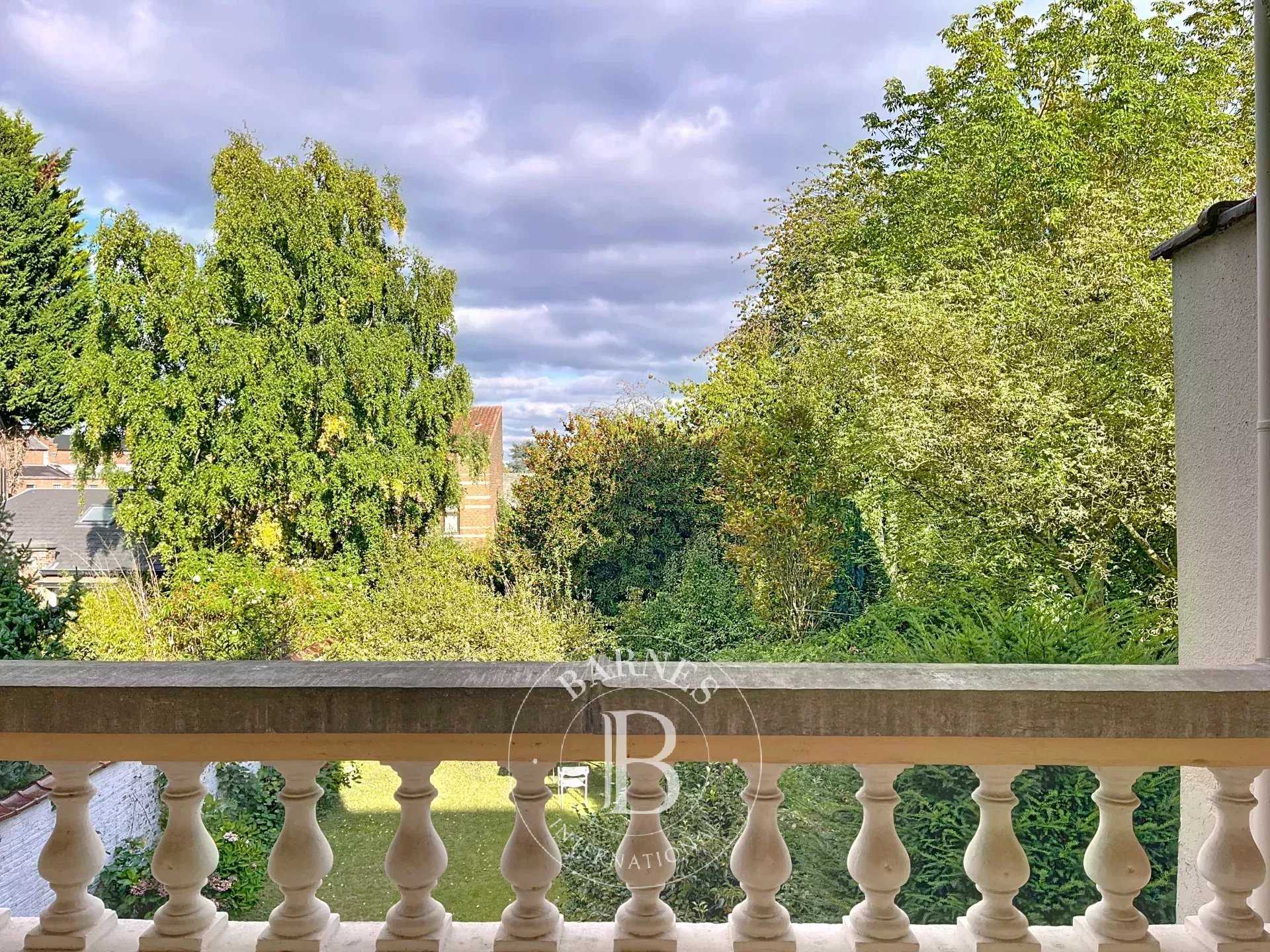 Forest  - Appartement 11 Pi&egrave;ces 3 Chambres