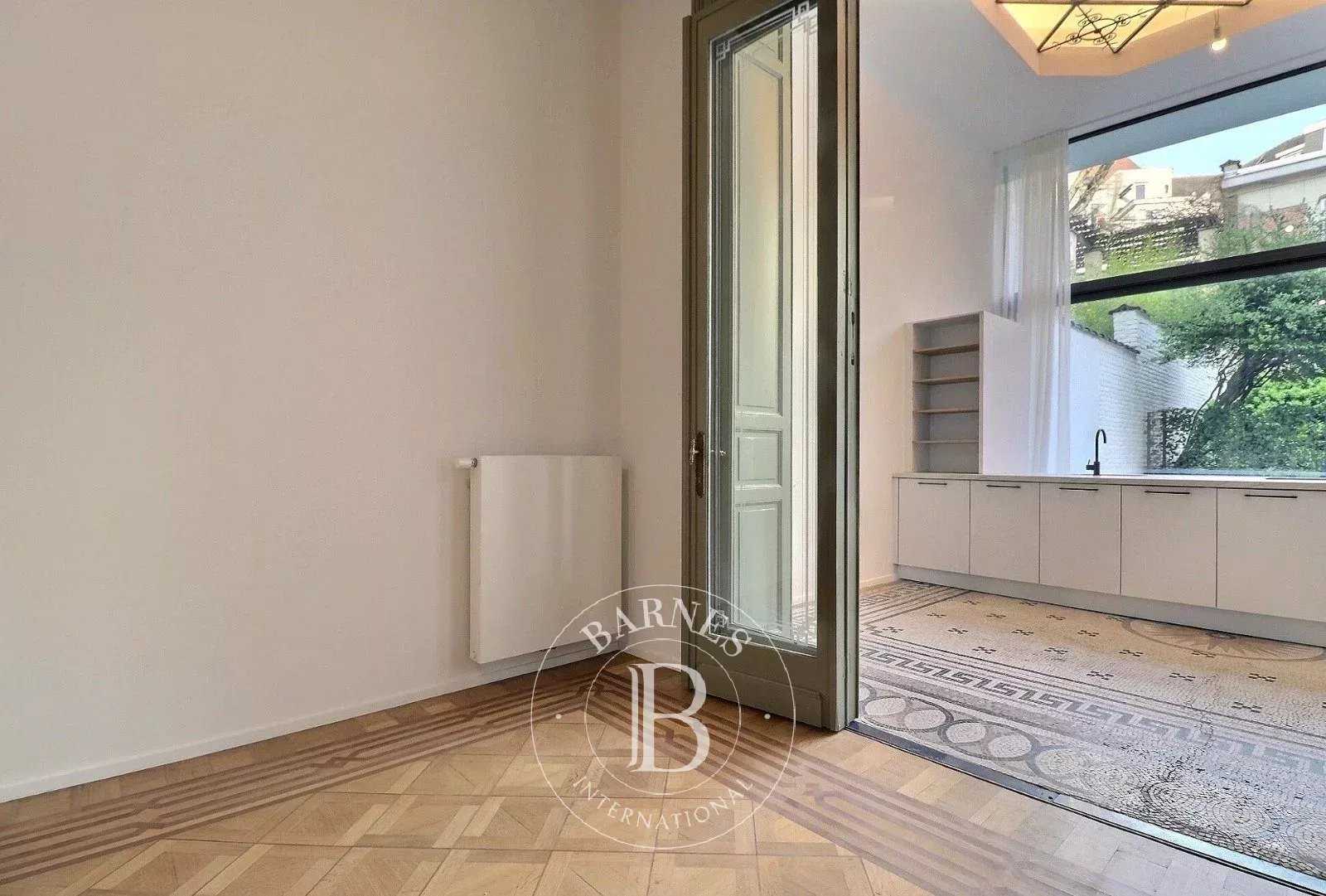 Bruxelles  - Duplex 10 Pi&egrave;ces 2 Chambres