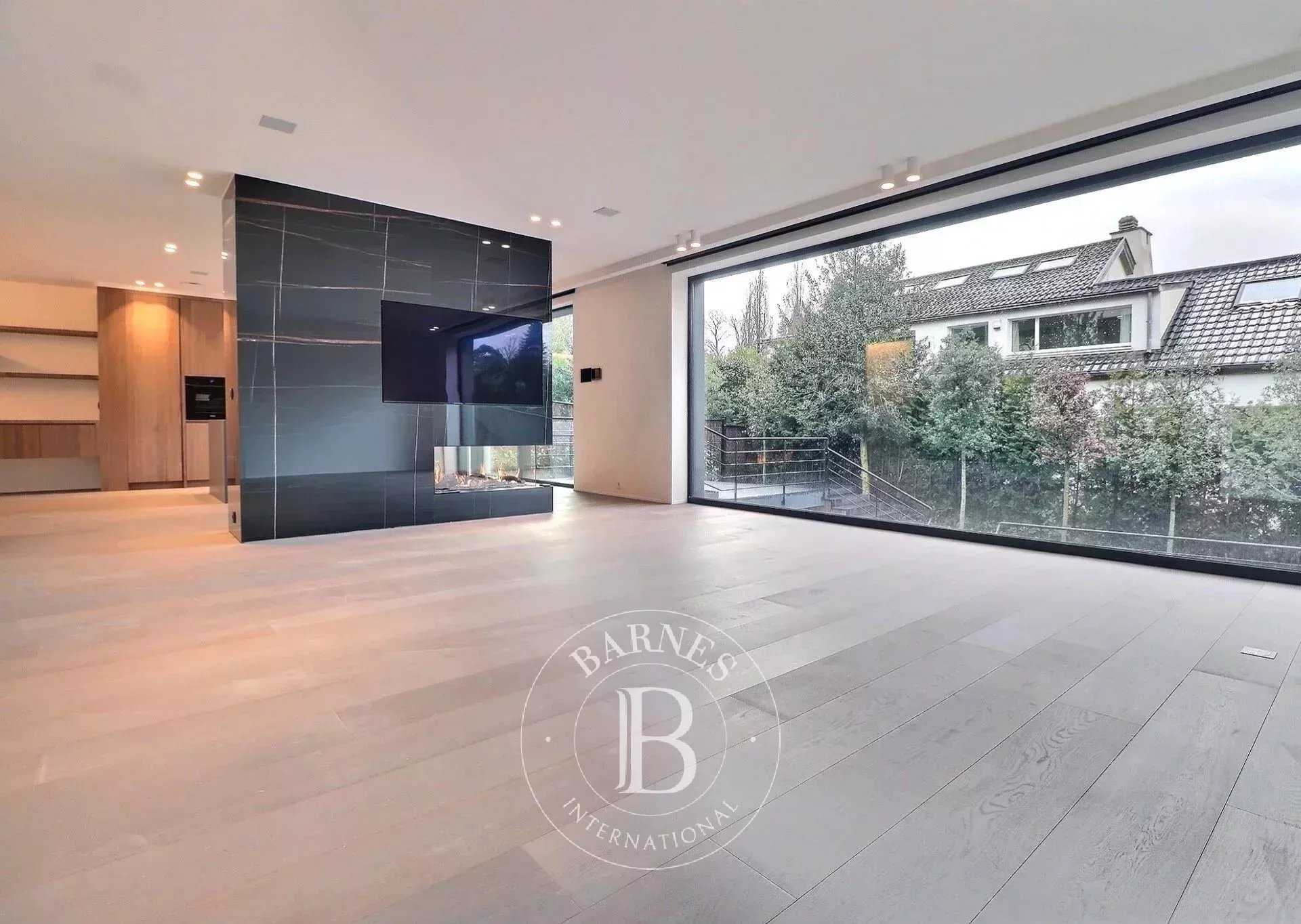 Uccle  - Duplex 10 Pi&egrave;ces 3 Chambres