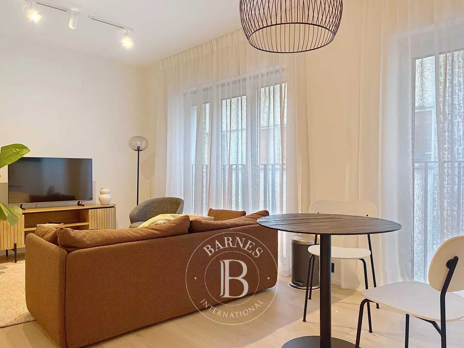 Bruxelles  - Appartement 3 Pièces, 1 Chambre