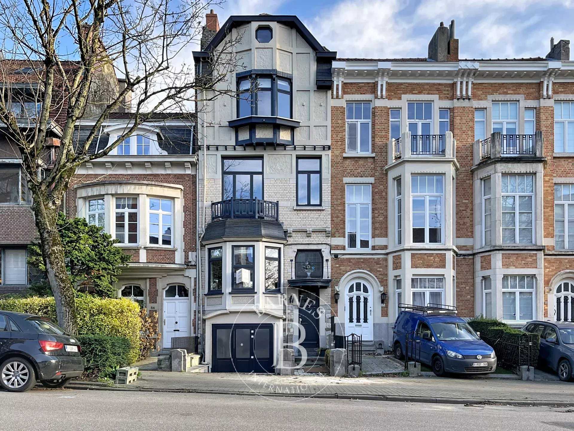 Uccle  - Maison 12 Pi&egrave;ces 5 Chambres