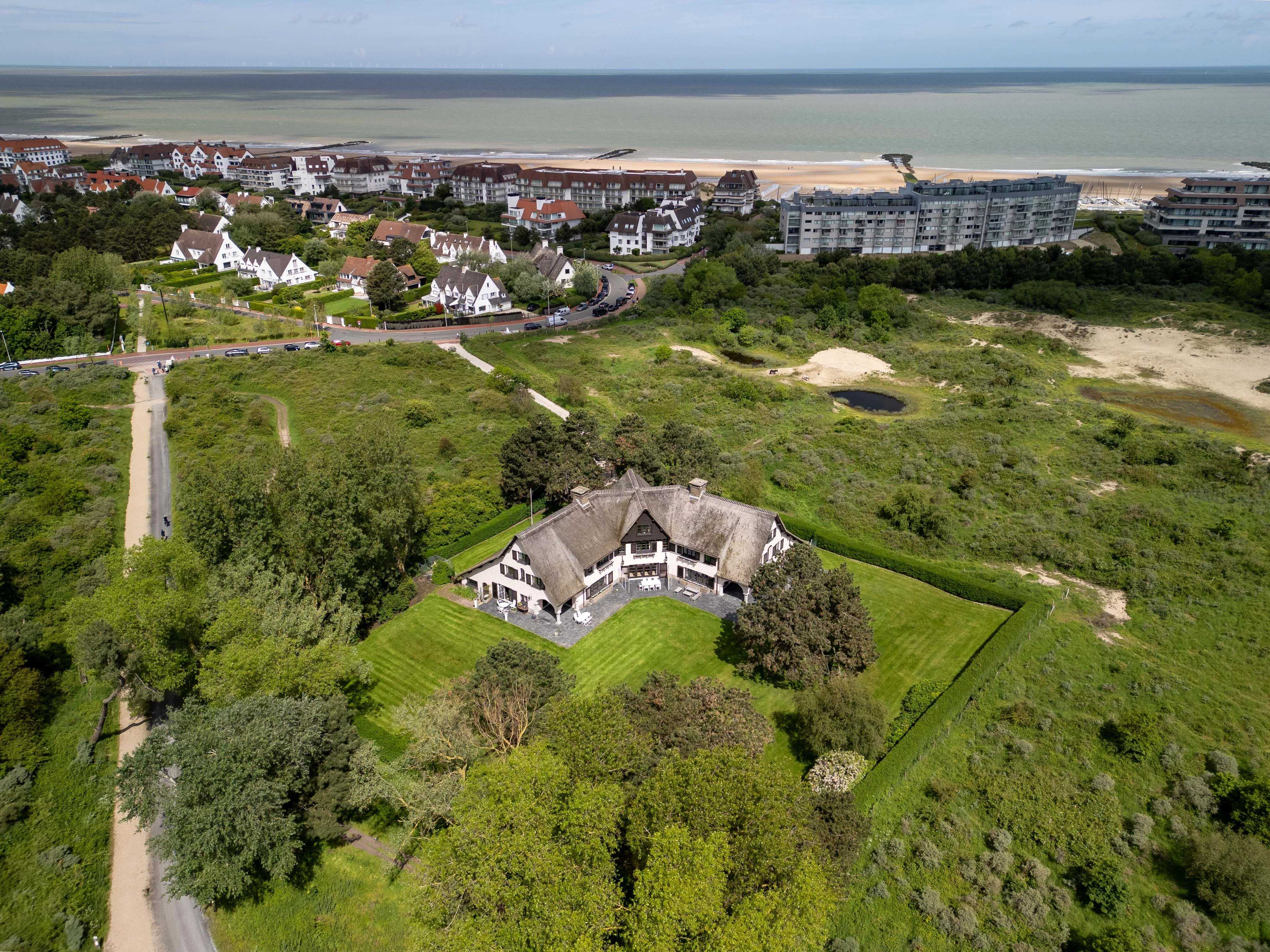 Villa Knokke-Heist  -  ref 86784931 (picture 1)