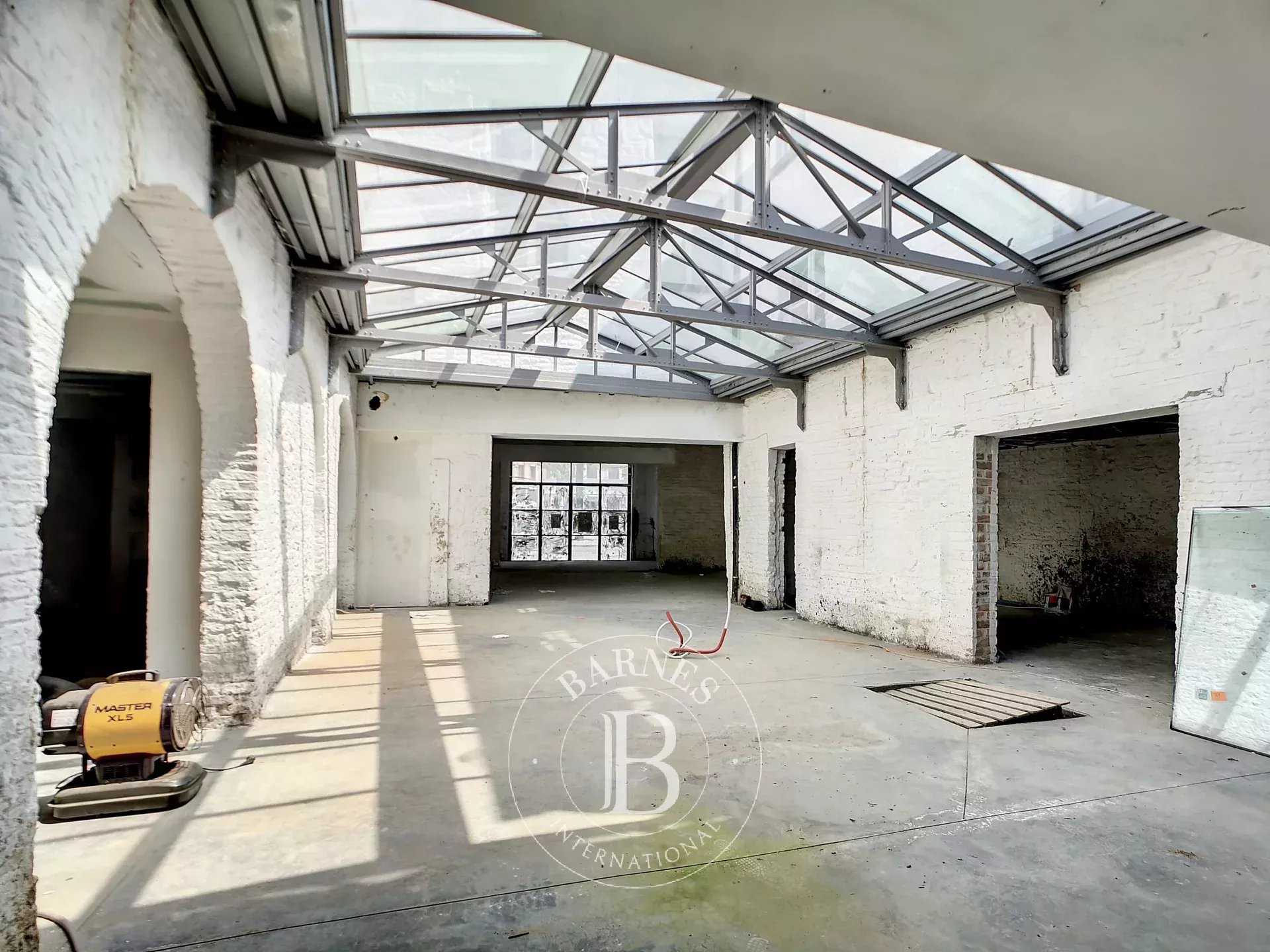 Local commercial Bruxelles  -  ref 82872827 (picture 1)