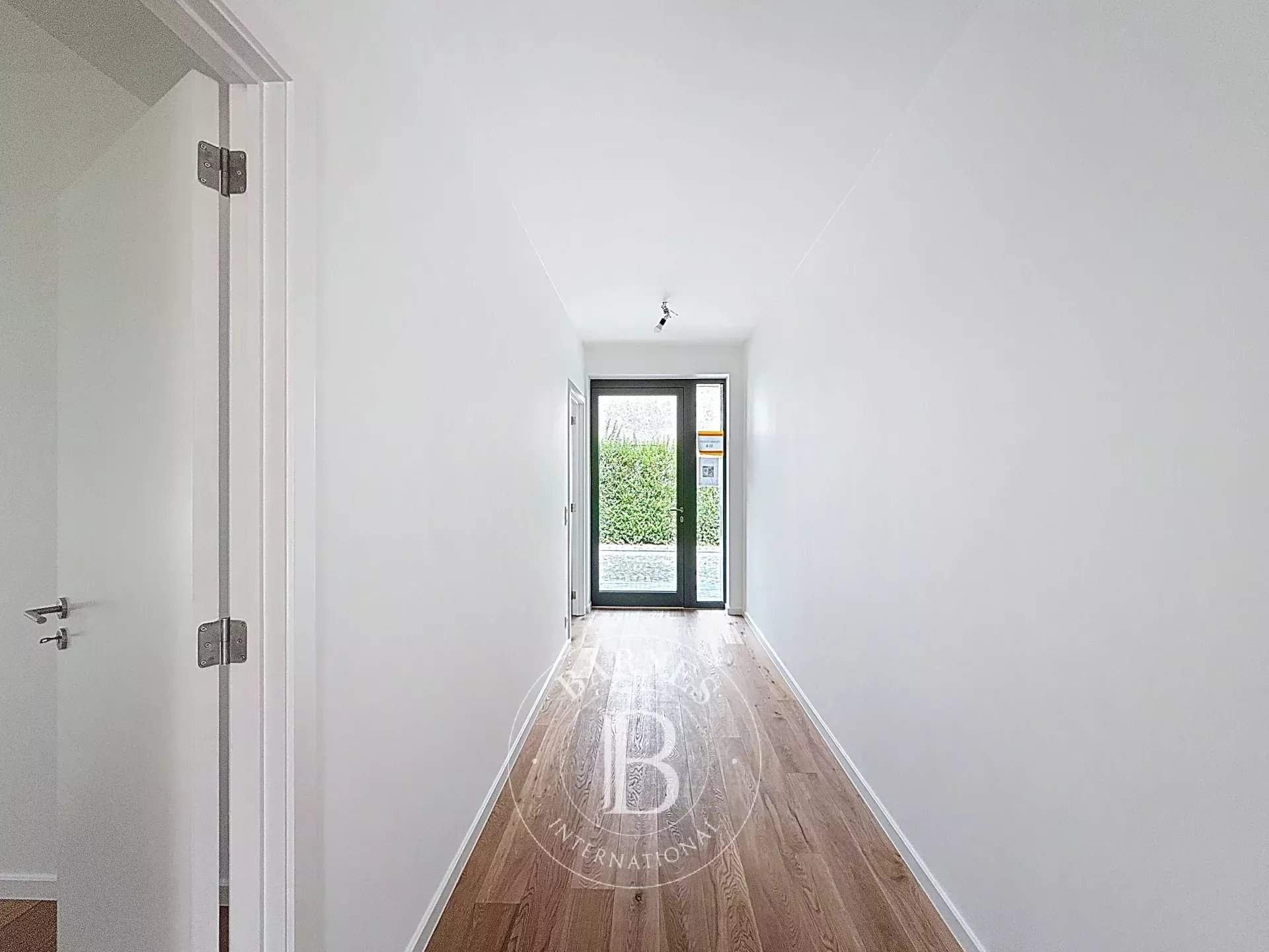 Uccle  - Apartment 2 Bedrooms - picture 12