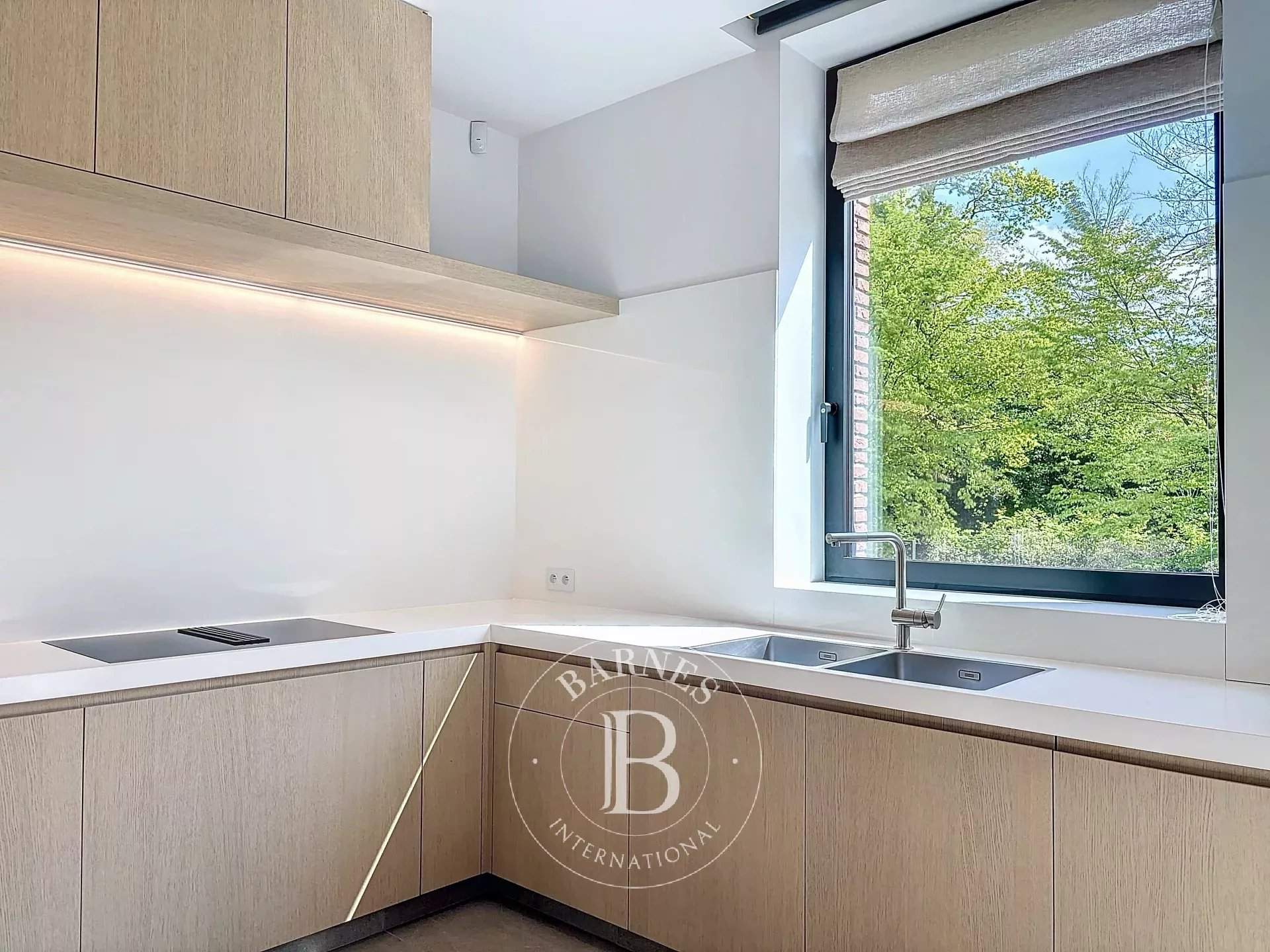 Uccle  - Appartement 12 Pi&egrave;ces 3 Chambres - picture 9