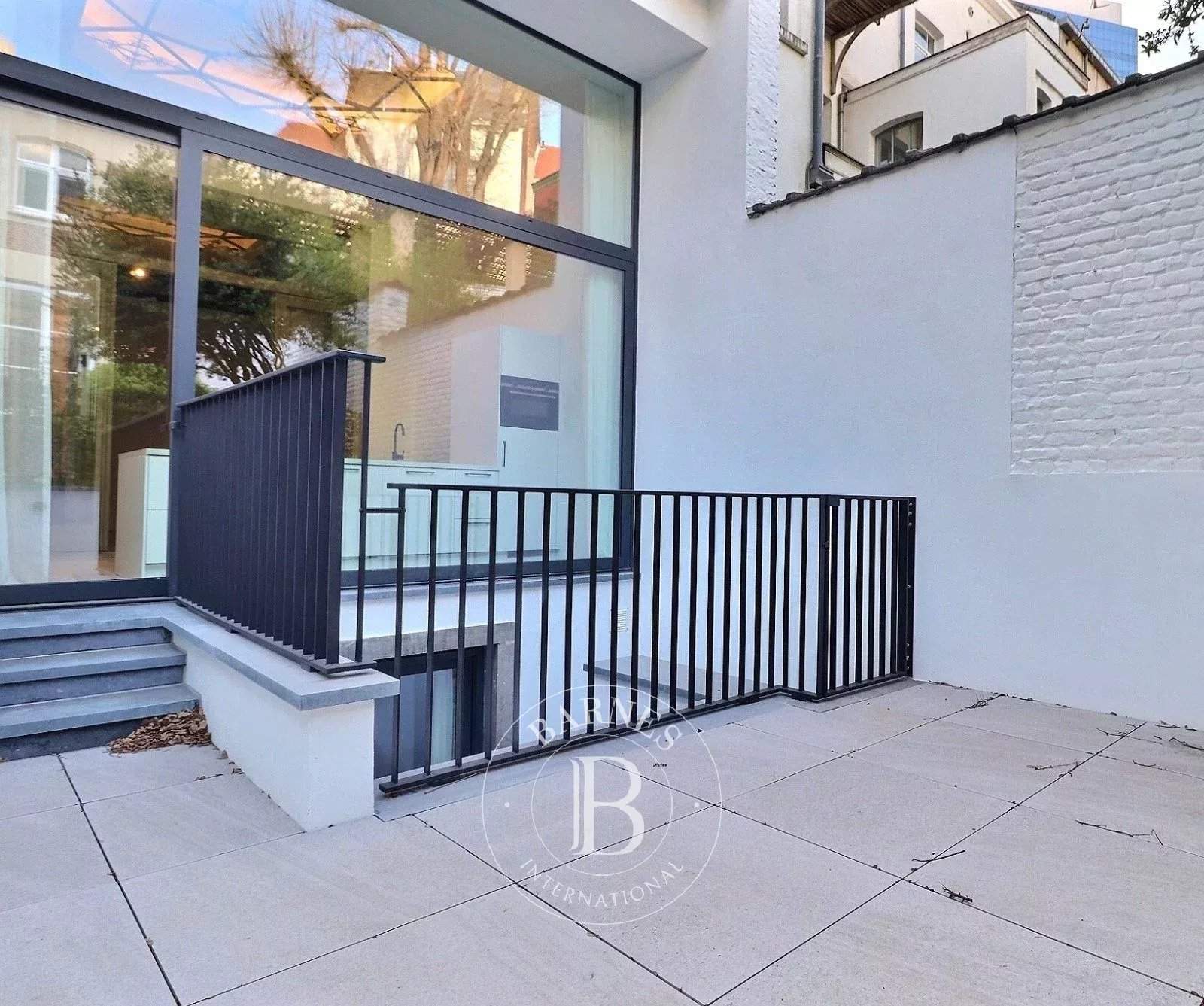 Bruxelles  - Duplex 10 Pi&egrave;ces 2 Chambres - picture 9