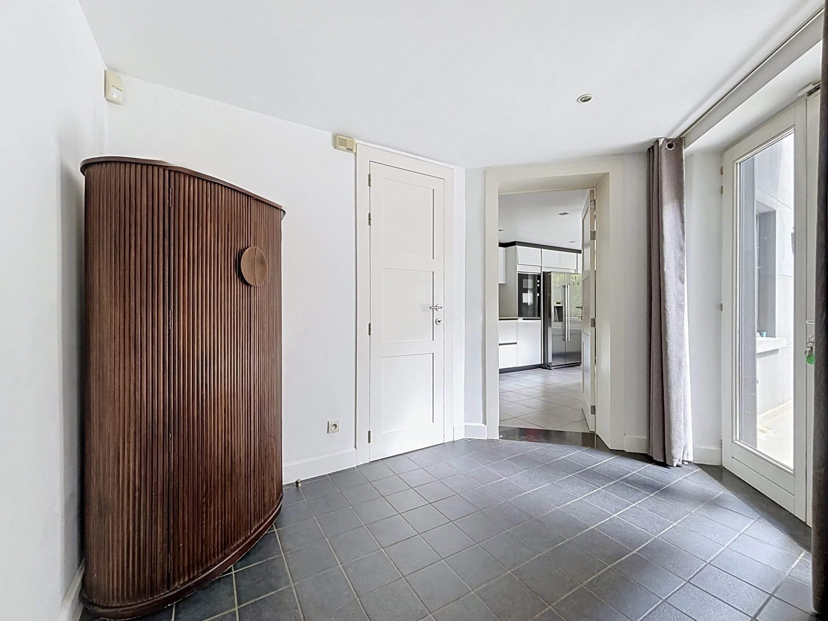 Ixelles  - Appartement 10 Pi&egrave;ces 3 Chambres - picture 11