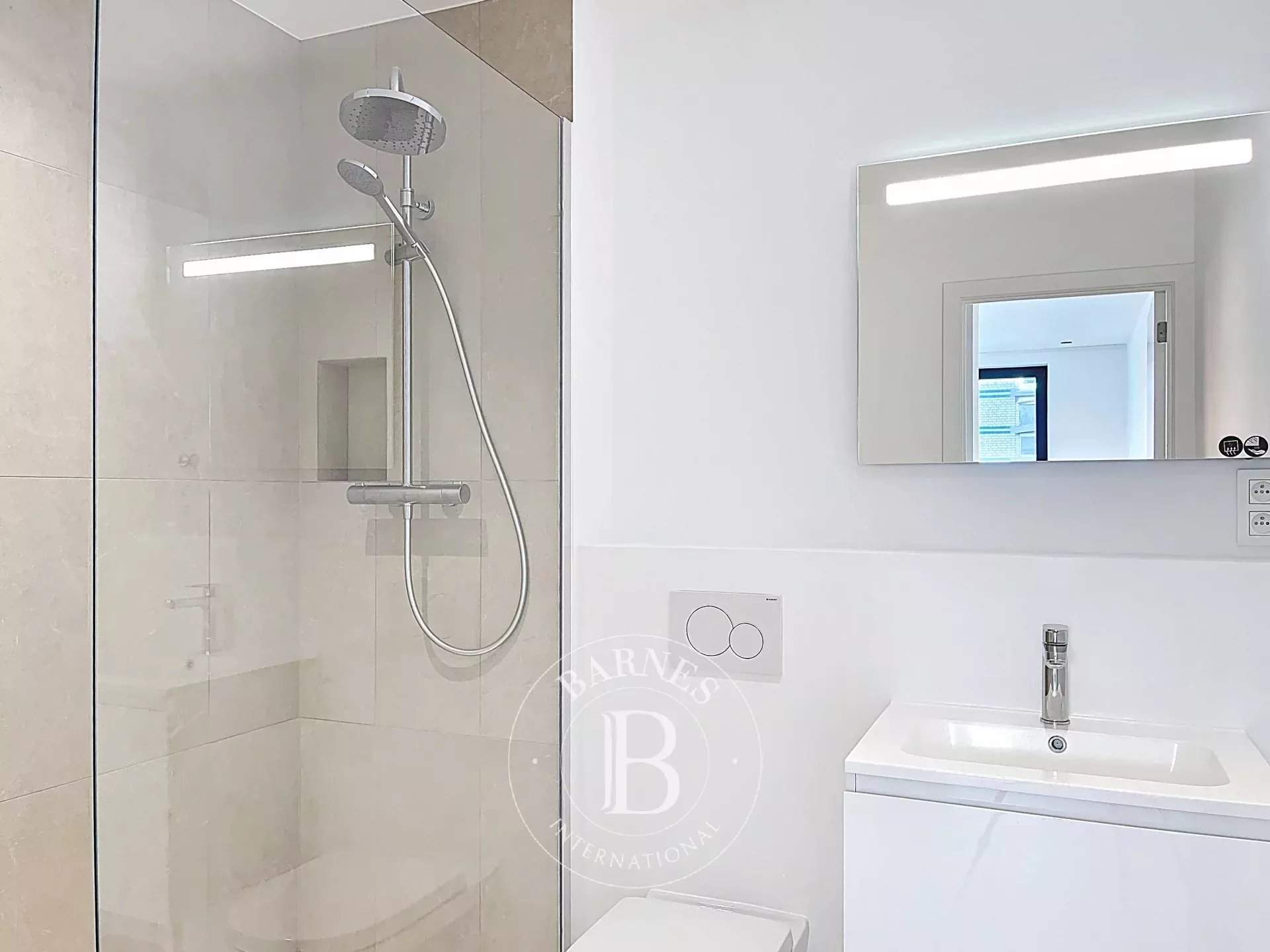 Bruxelles  - Piso 10 Cuartos 3 Habitaciones - picture 12