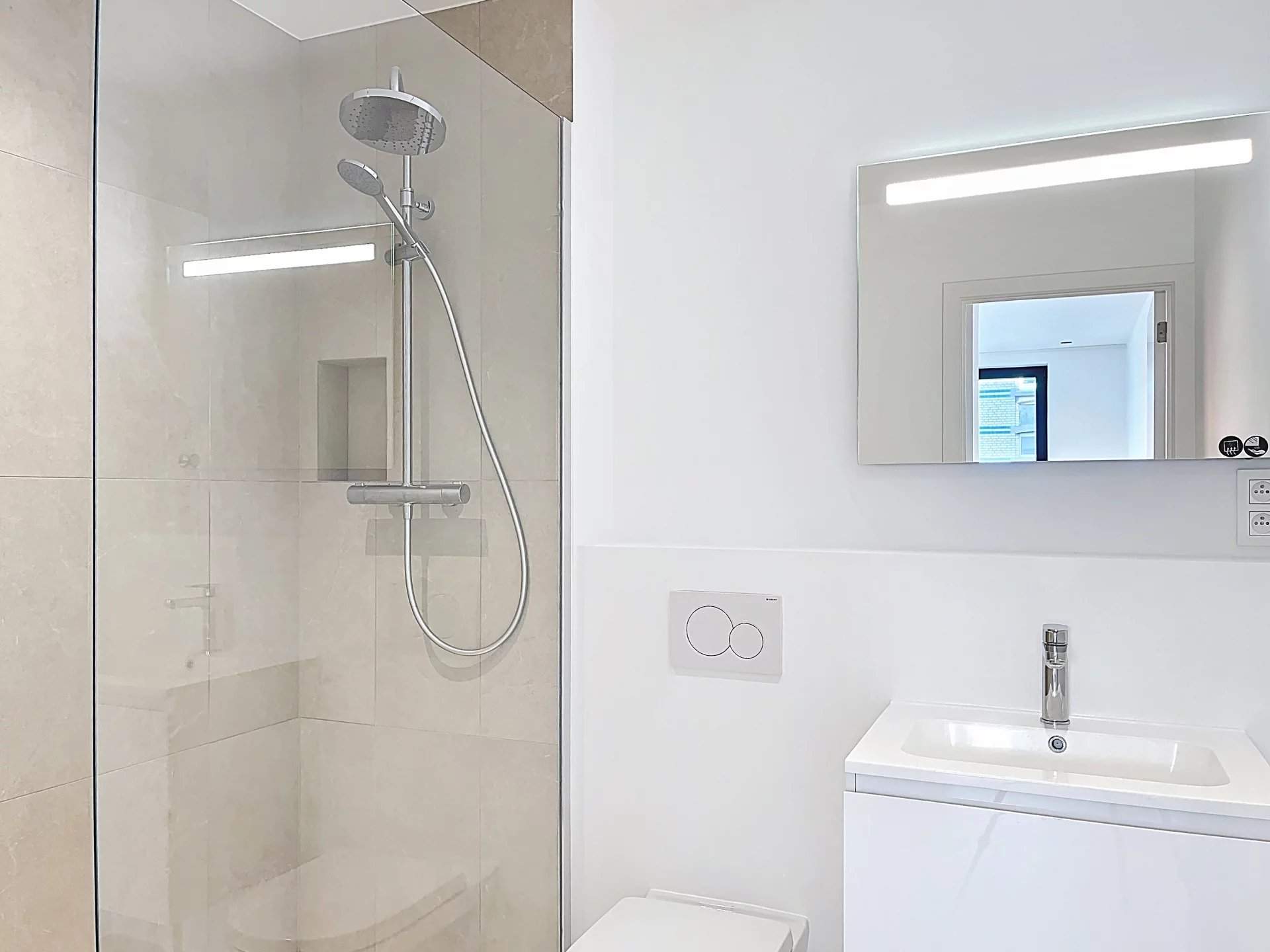 Bruxelles  - Appartement 10 Pi&egrave;ces 3 Chambres - picture 12