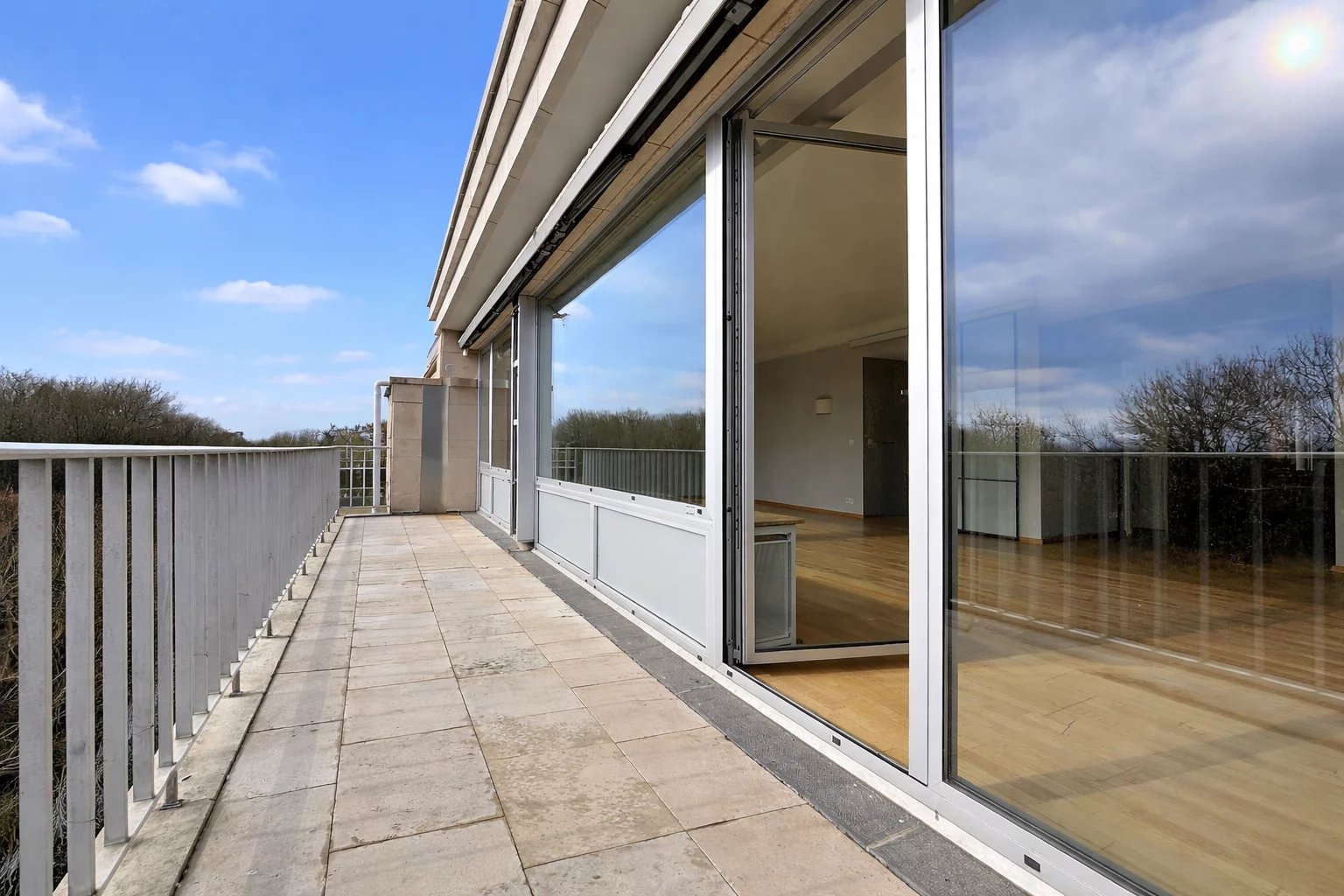 Uccle  - Appartement 10 Pi&egrave;ces 4 Chambres - picture 2