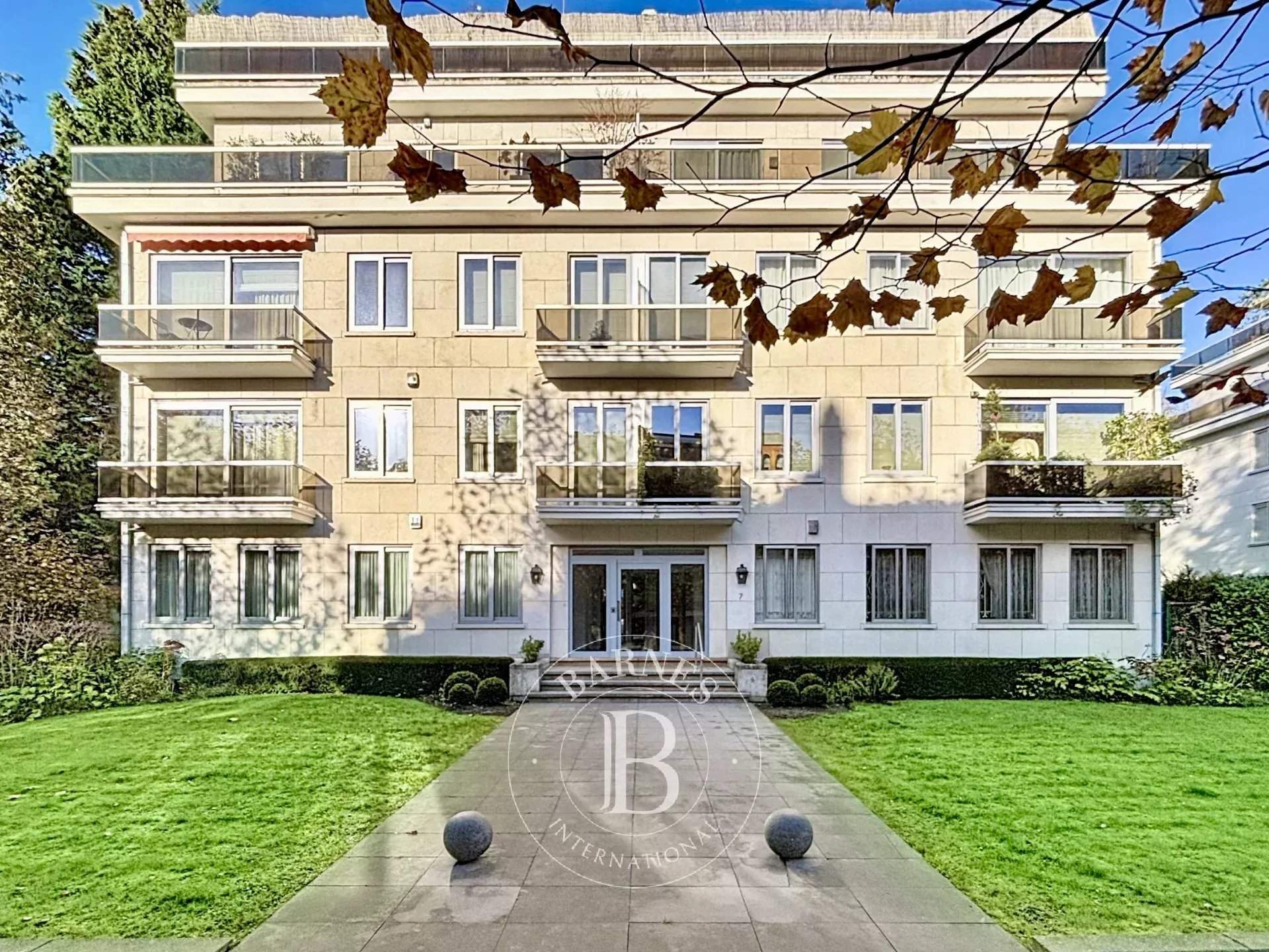 Ixelles  - Apartment 3 Bedrooms - picture 1