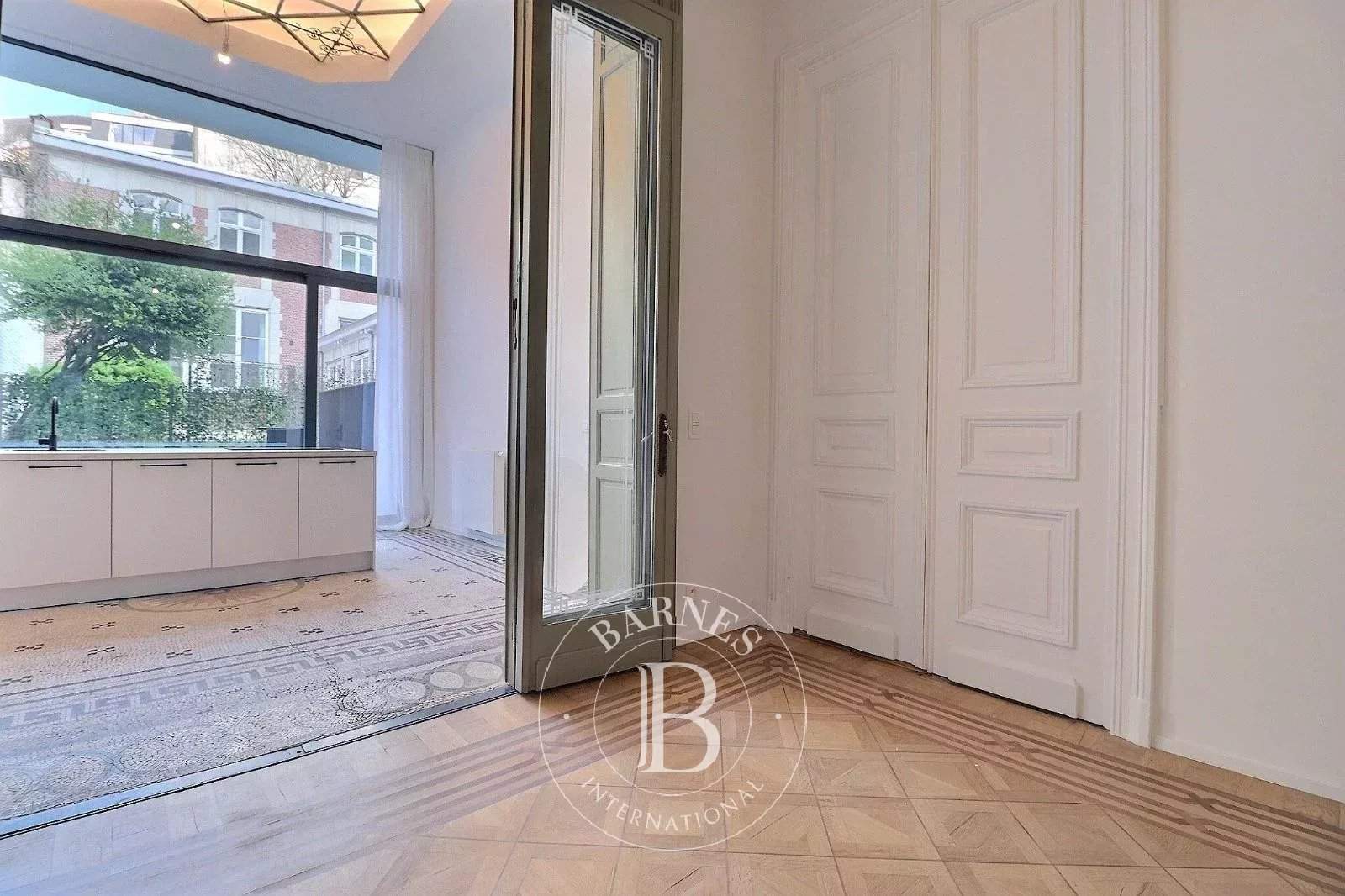 Bruxelles  - Duplex 10 Pi&egrave;ces 2 Chambres - picture 5