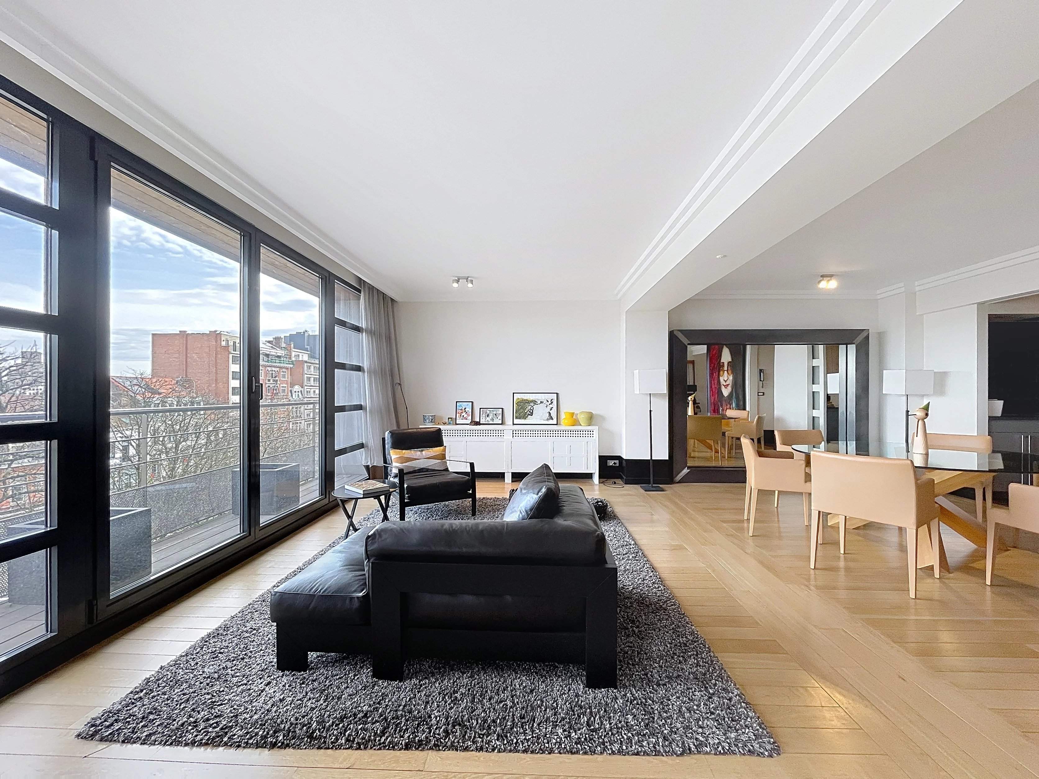 Bruxelles  - Appartement 8 Pi&egrave;ces 3 Chambres - picture 2