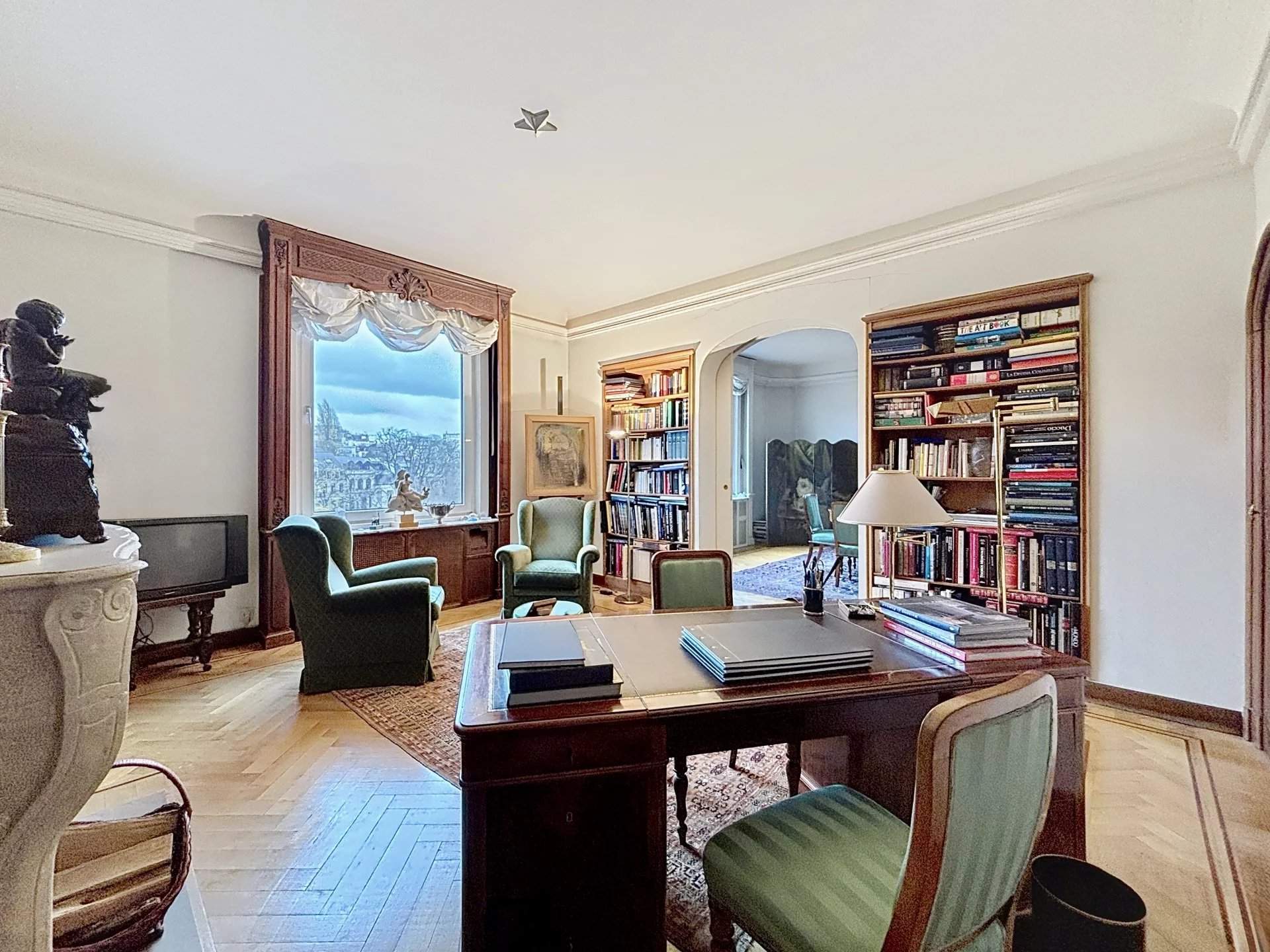 Ixelles  - Appartement 8 Pi&egrave;ces 4 Chambres - picture 10