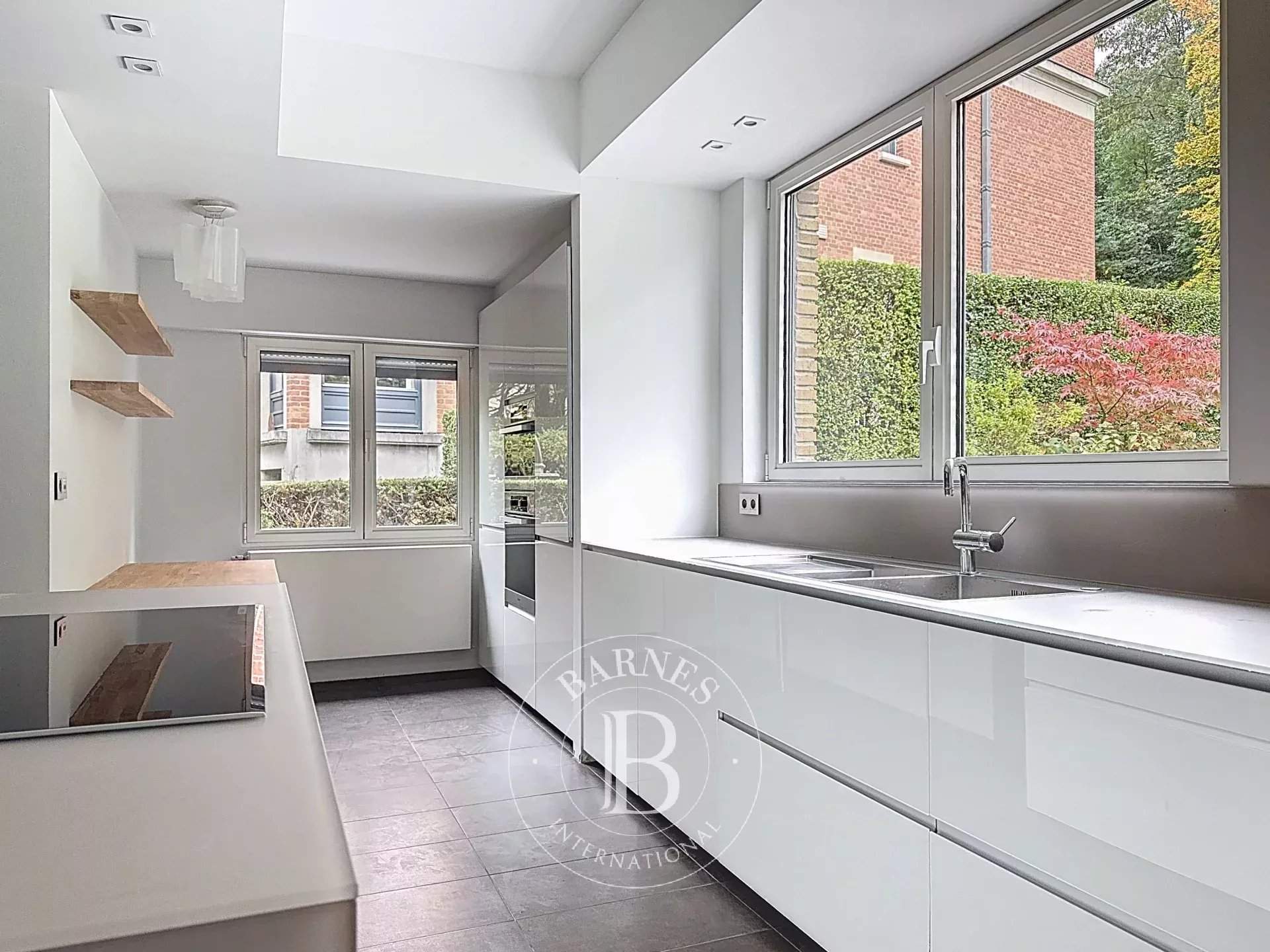 Uccle  - Maison 30 Pi&egrave;ces 5 Chambres - picture 9