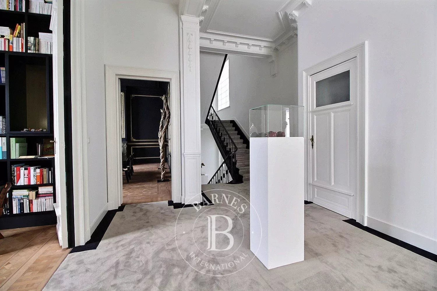 Ixelles  - Mansion 5 Bedrooms - picture 8