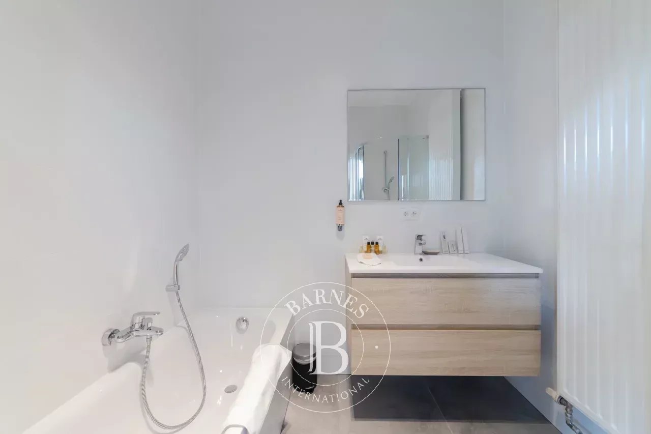 Ixelles  - Appartement 7 Pi&egrave;ces 2 Chambres - picture 12