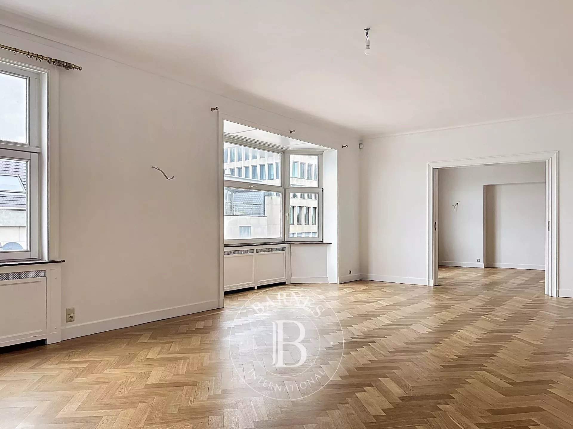 Bruxelles  - Appartement 11 Pi&egrave;ces 3 Chambres - picture 3